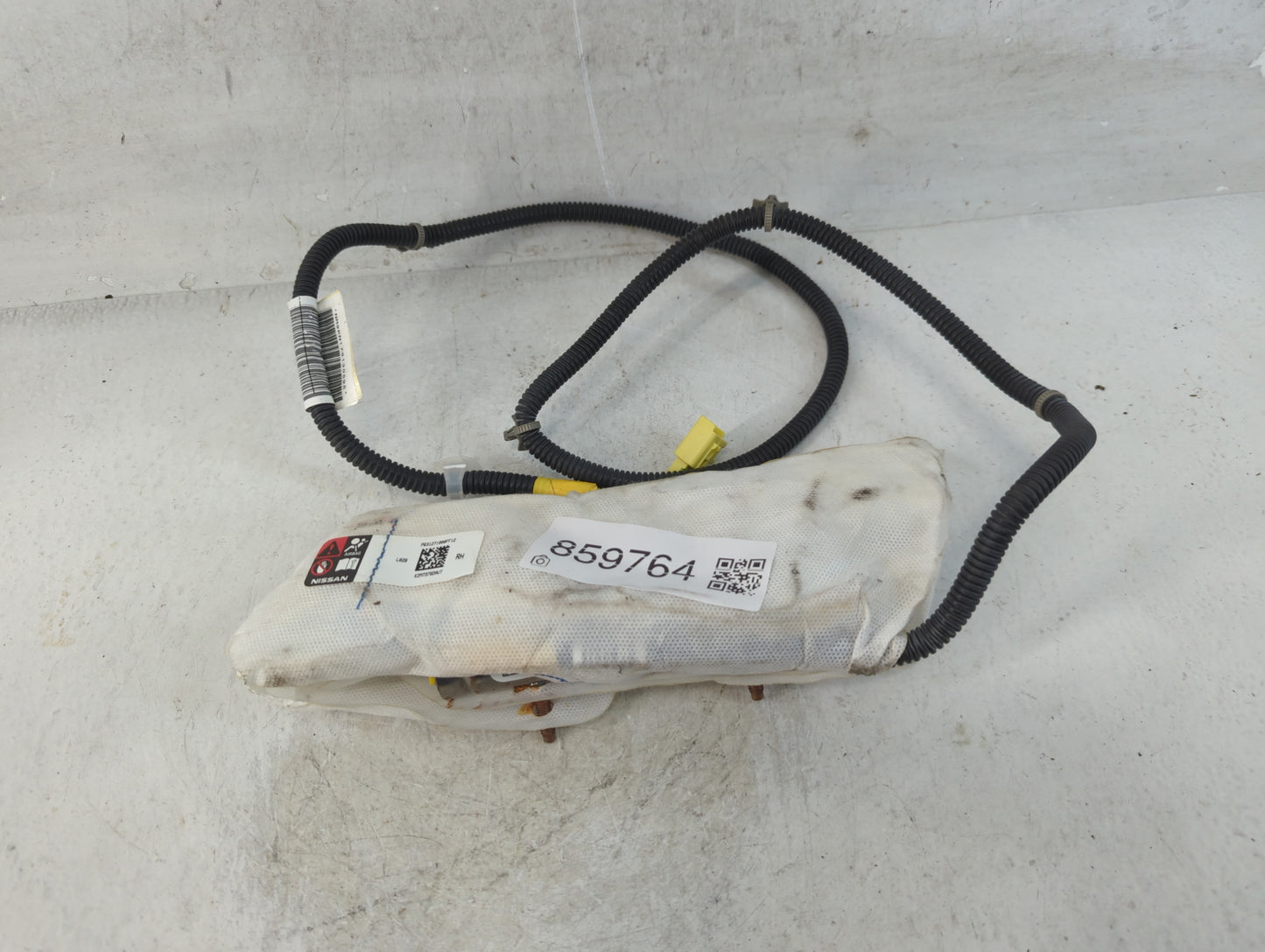 2016-2018 Nissan Versa Air Bag Passenger Right Dashboard OEM P/N:P631271000FF12 Fits Fits 2016 2017 2018 OEM Used Auto Parts - Oemusedautoparts1.com