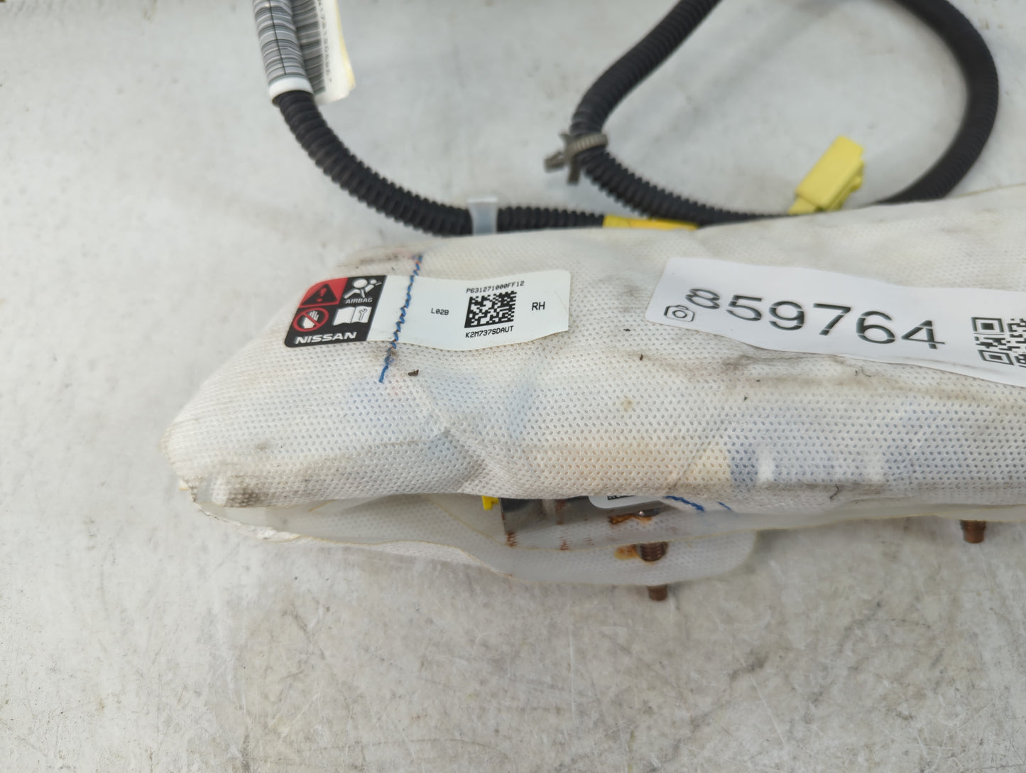2016-2018 Nissan Versa Air Bag Passenger Right Dashboard OEM P/N:P631271000FF12 Fits Fits 2016 2017 2018 OEM Used Auto Parts - Oemusedautoparts1.com