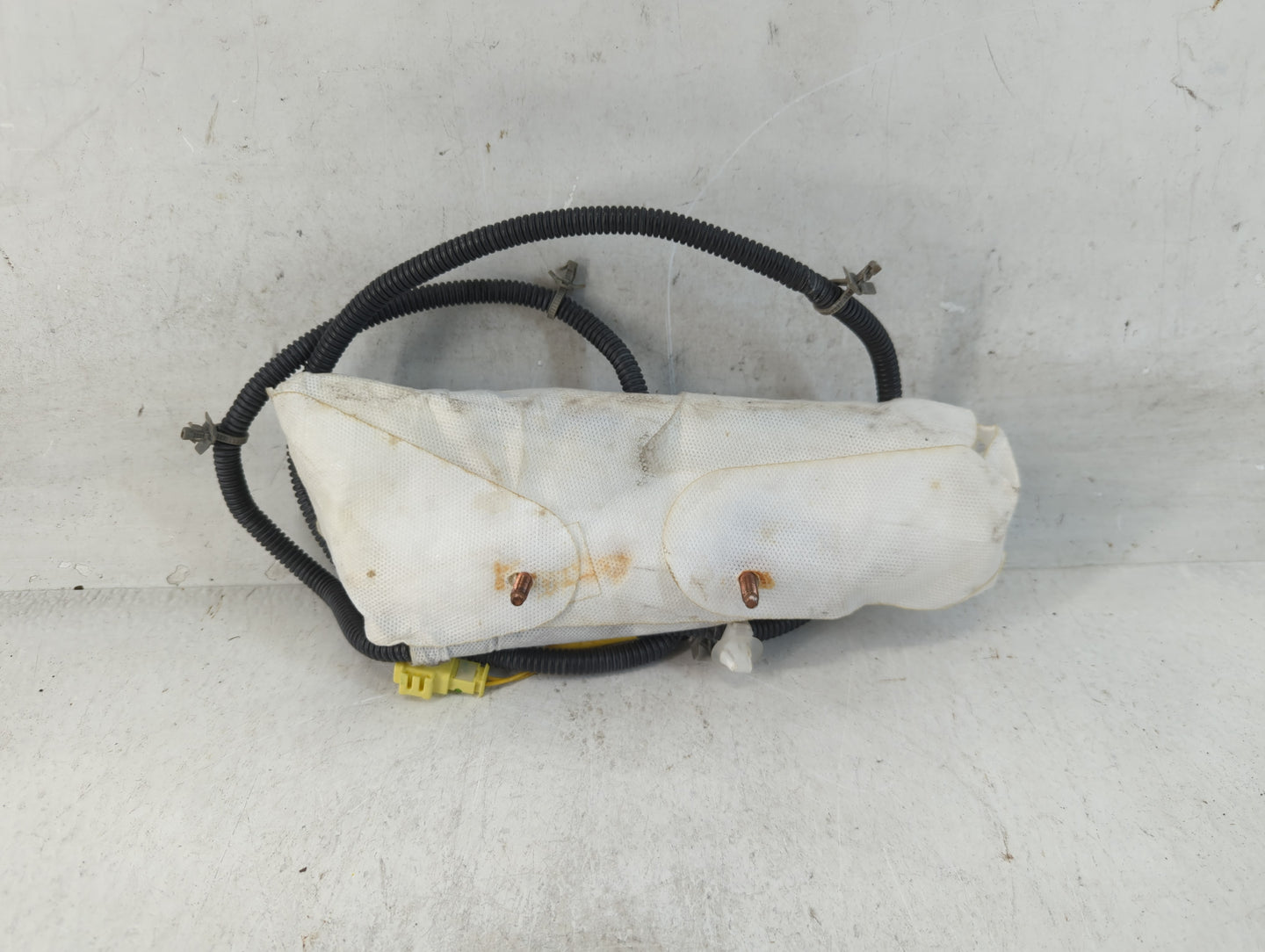 2016-2018 Nissan Versa Air Bag Passenger Right Dashboard OEM P/N:P631271000FF12 Fits Fits 2016 2017 2018 OEM Used Auto Parts - Oemusedautoparts1.com