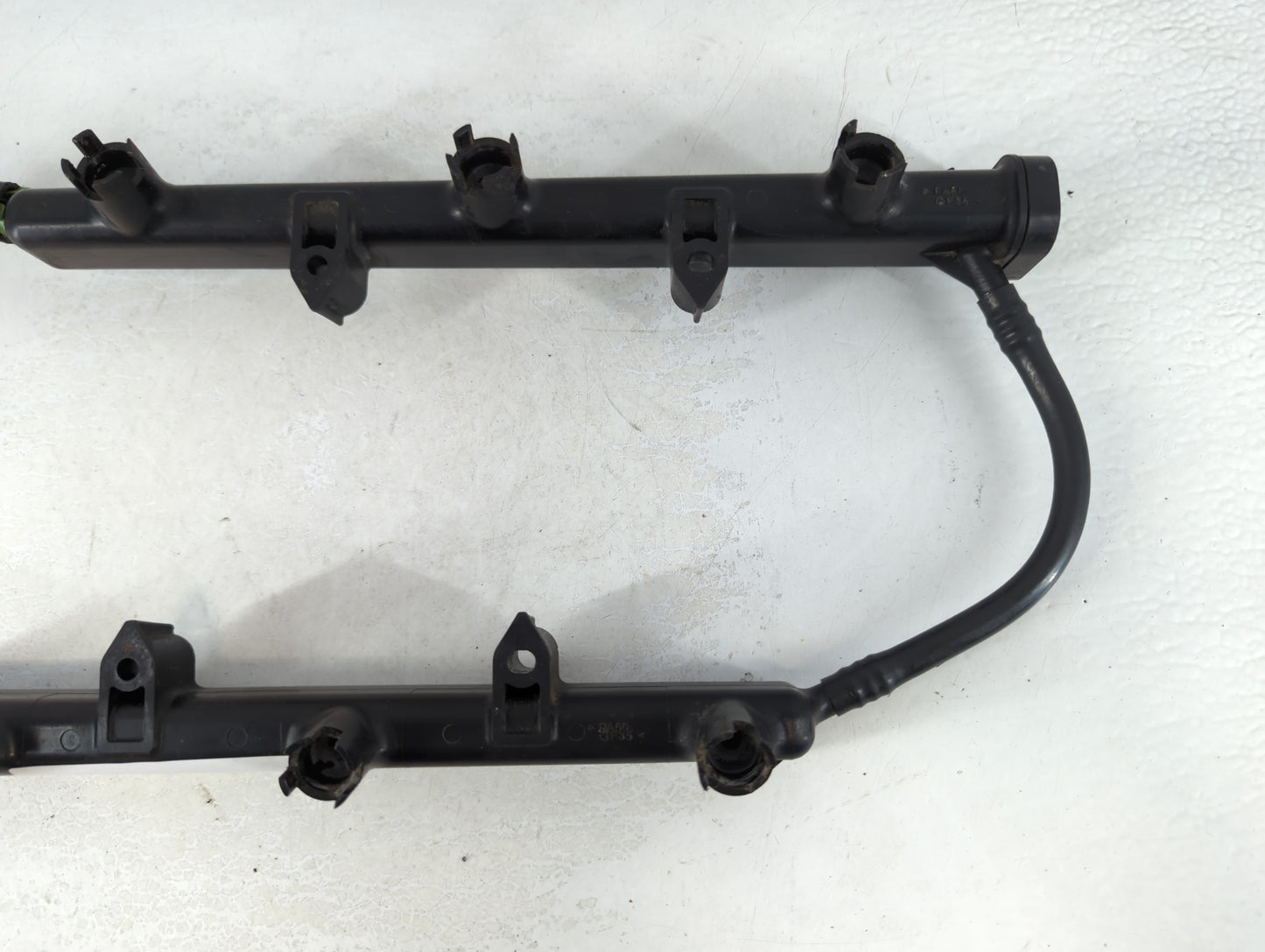 2006 Dodge Caravan Fuel Injectors P/N:04593923AA Fits OEM Used Auto Parts - Oemusedautoparts1.com