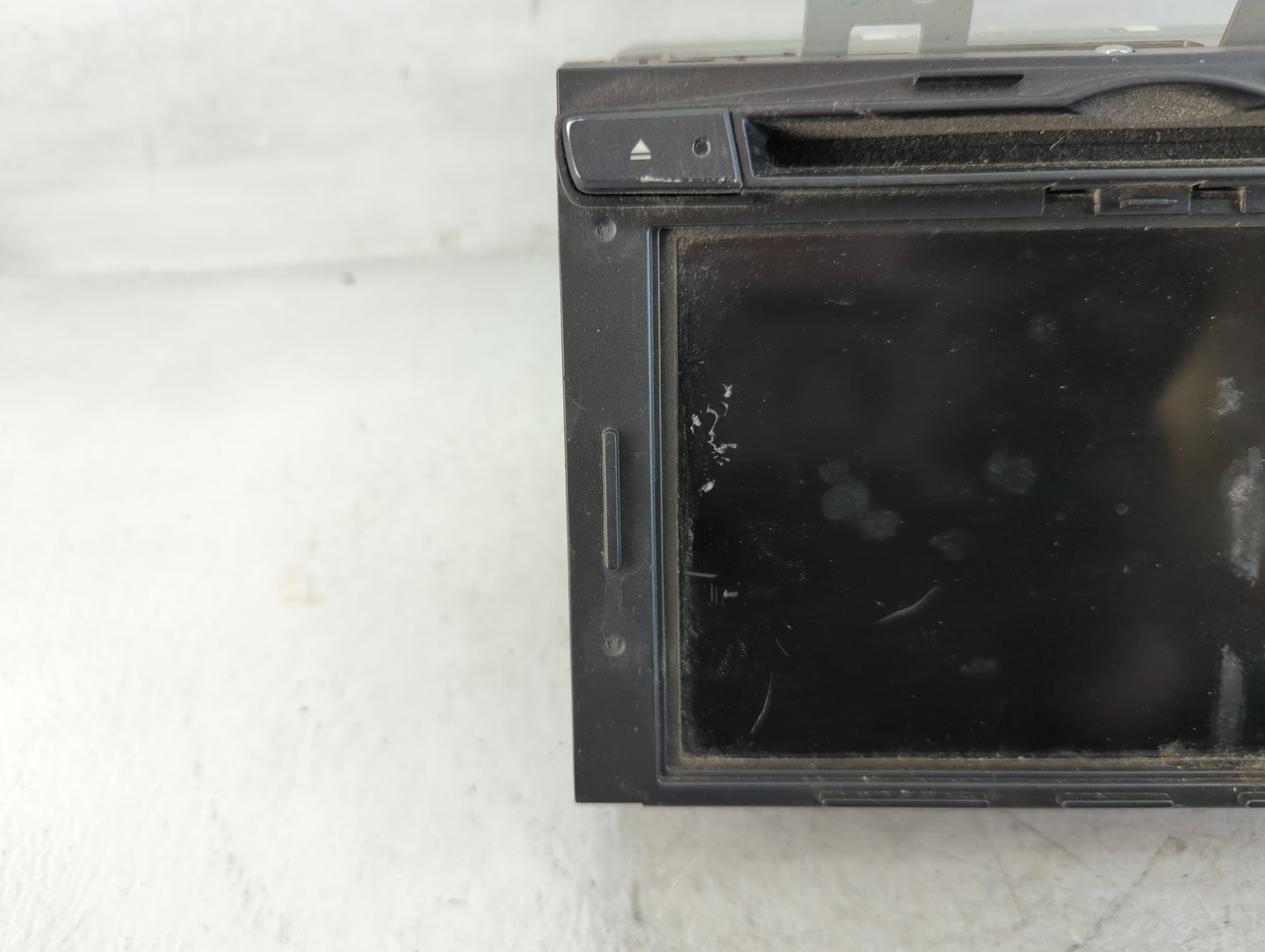 2011-2013 Kia Optima Radio AM FM Cd Player Receiver Replacement P/N:96560-4U102EC5 Fits Fits 2011 2012 2013 OEM Used Auto Parts - Oemusedautoparts1.com