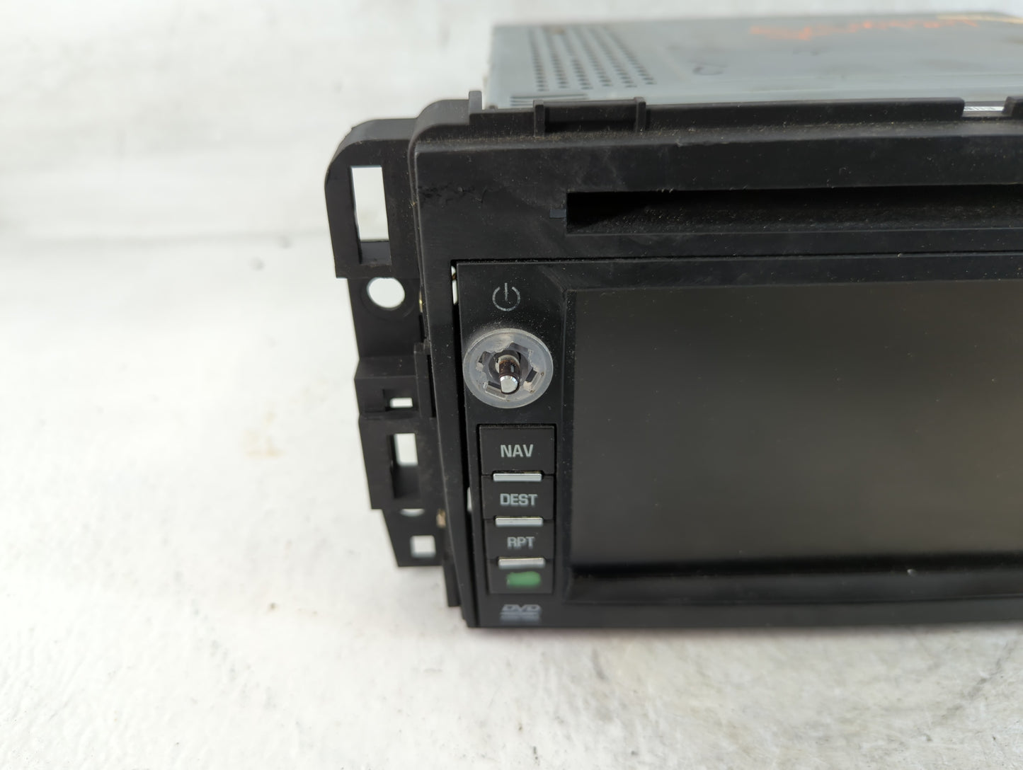 2009 Buick Enclave Radio AM FM Cd Player Receiver Replacement P/N:20792738 Fits OEM Used Auto Parts - Oemusedautoparts1.com