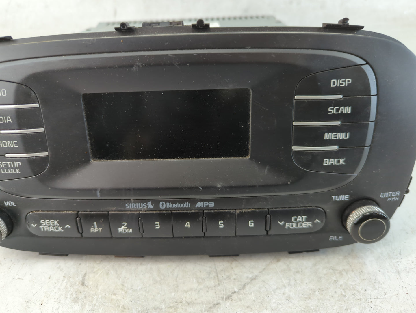 2014-2016 Kia Soul Radio AM FM Cd Player Receiver Replacement P/N:96170-B2090CA Fits Fits 2014 2015 2016 OEM Used Auto Parts - Oemusedautoparts1.com