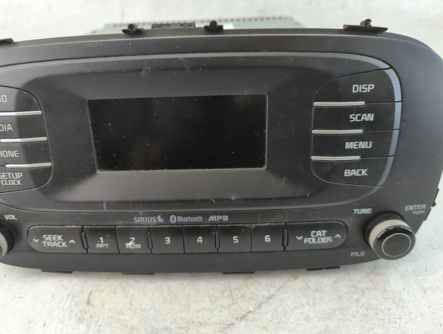 2014-2016 Kia Soul Radio AM FM Cd Player Receiver Replacement P/N:96170-B2090CA Fits Fits 2014 2015 2016 OEM Used Auto Parts - Oemusedautoparts1.com