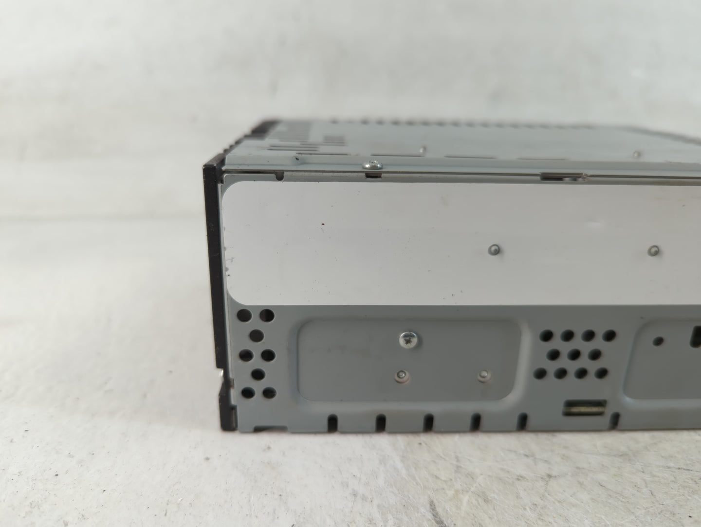 2019 Ford Escape Radio AM FM Cd Player Receiver Replacement P/N:GJ5T-19C107-KA Fits OEM Used Auto Parts - Oemusedautoparts1.com