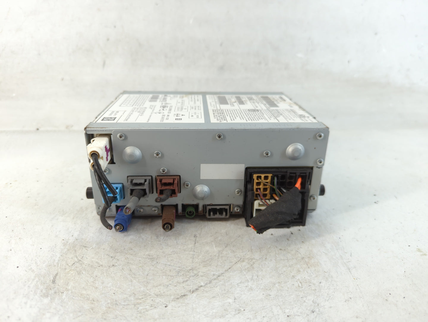 2016-2018 Volvo S60 Radio AM FM Cd Player Receiver Replacement P/N:31667706 AA Fits Fits 2016 2017 2018 OEM Used Auto Parts - Oemusedautoparts1.com