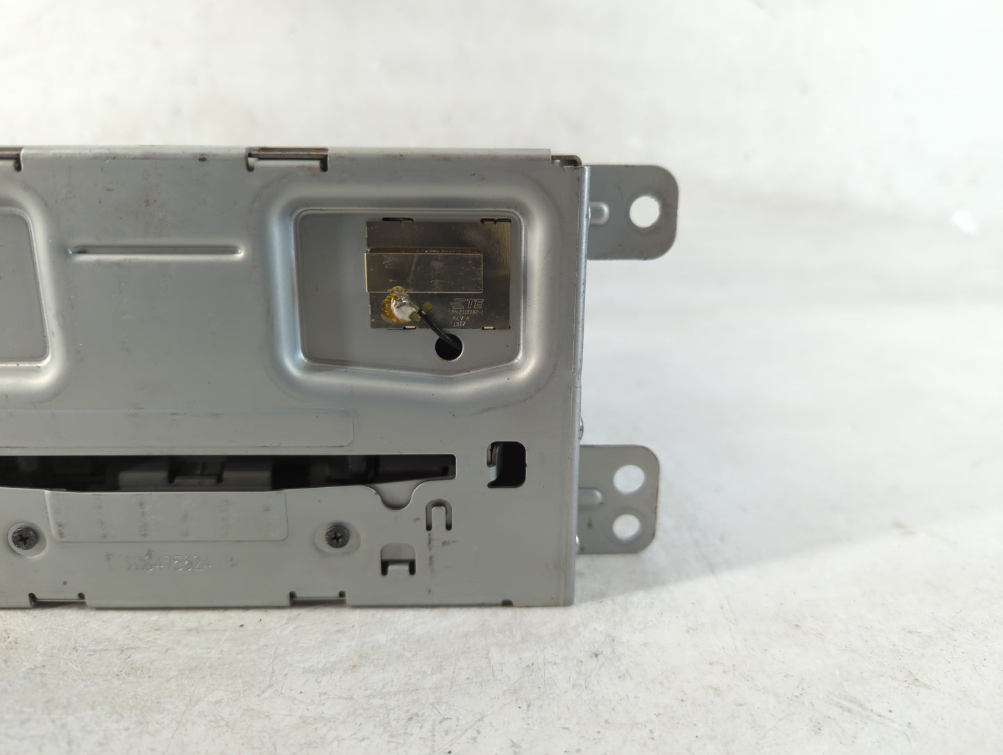 2014-2016 Chevrolet Malibu Radio AM FM Cd Player Receiver Replacement P/N:23206559 Fits Fits 2014 2015 2016 OEM Used Auto Parts - Oemusedautoparts1.com