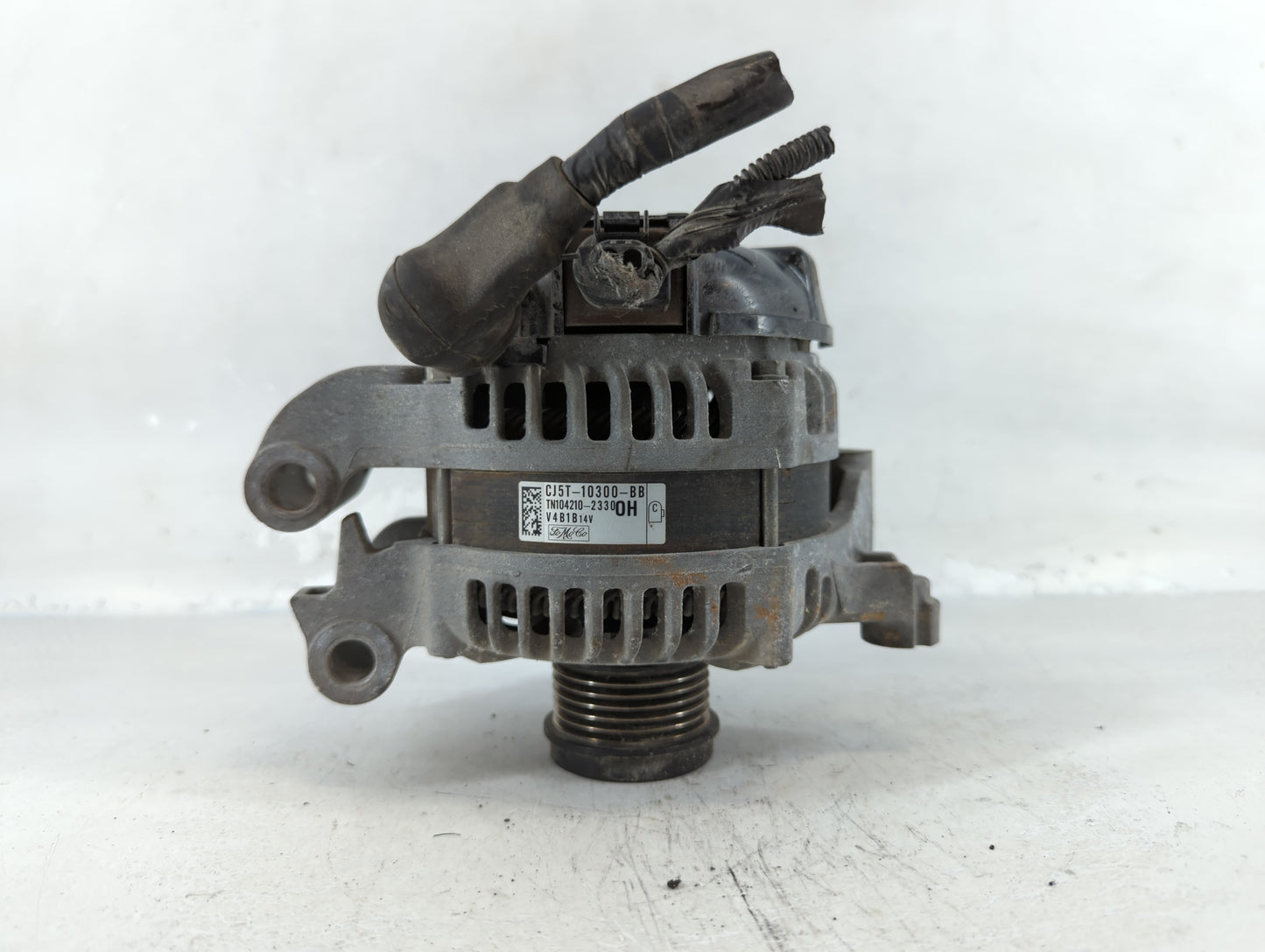 2013-2019 Ford Escape Alternator Replacement Generator Charging Assembly Engine OEM P/N:TN104210-2330 CJ5T-10300-BB Fits OEM Used Auto Parts