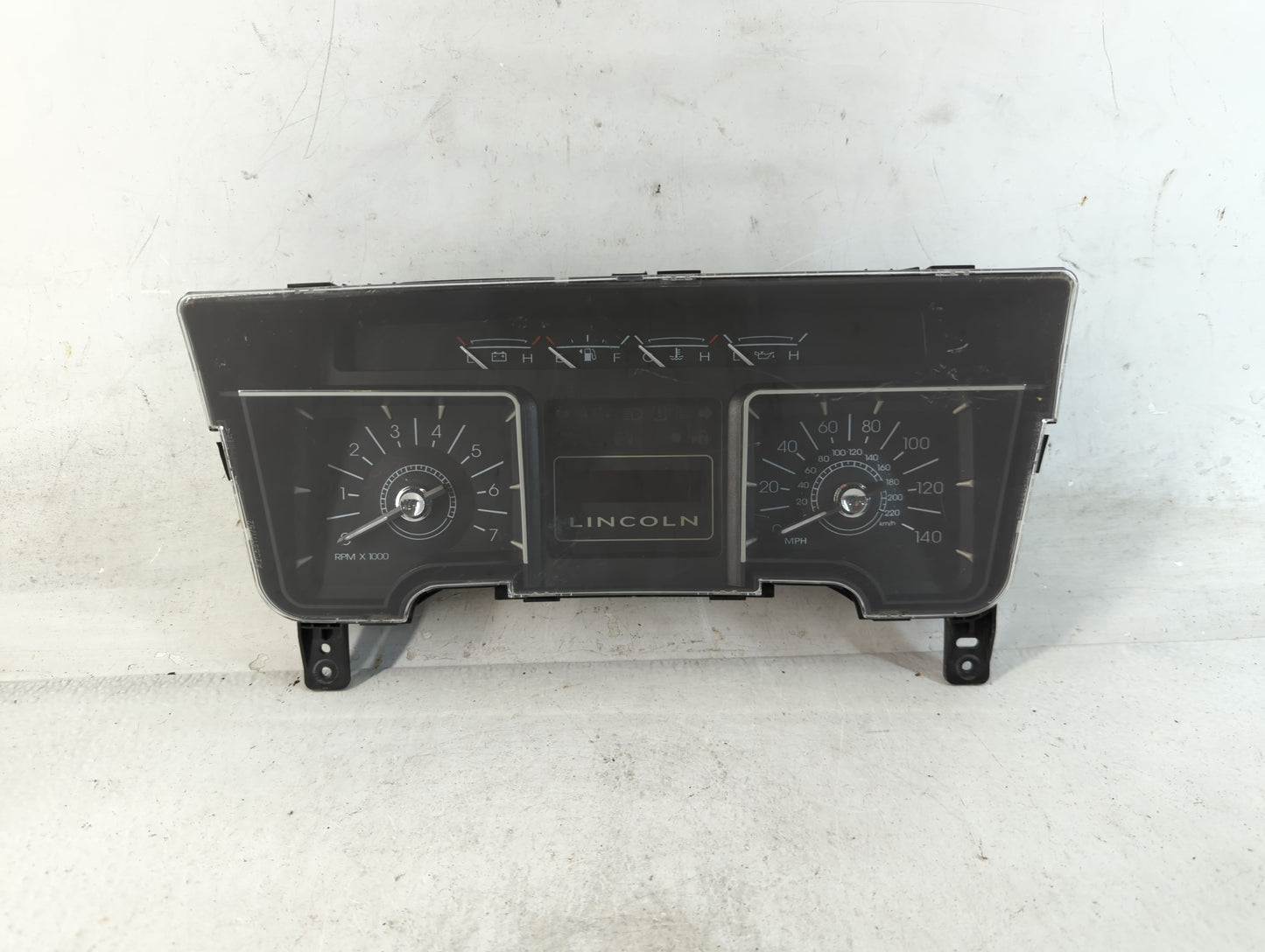2008 Lincoln Navigator Instrument Cluster Speedometer Gauges P/N:8L7T-1084989-AA Fits OEM Used Auto Parts