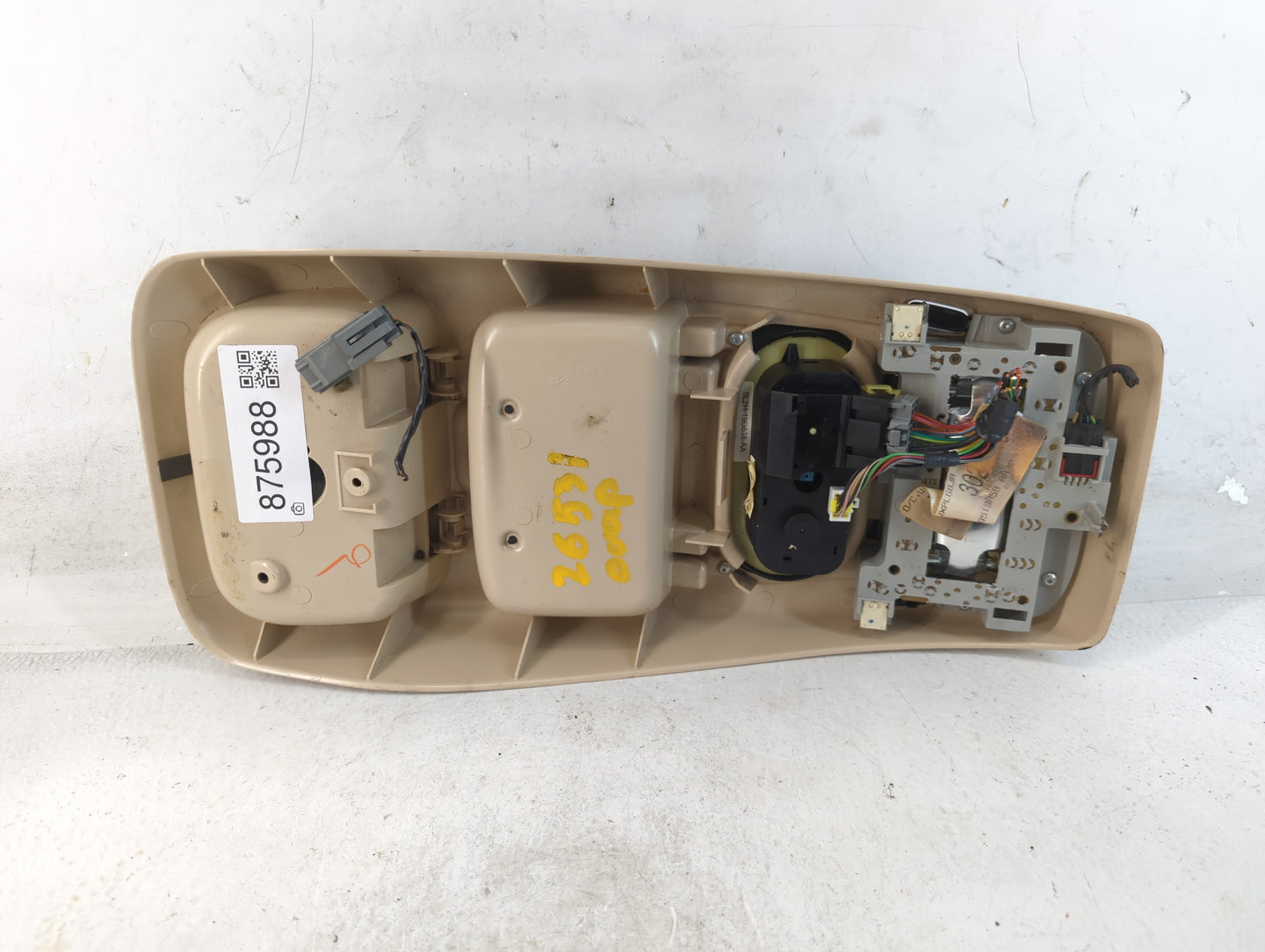 2002 Ford Excursion Overhead Roof Console - Oemusedautoparts1.com
