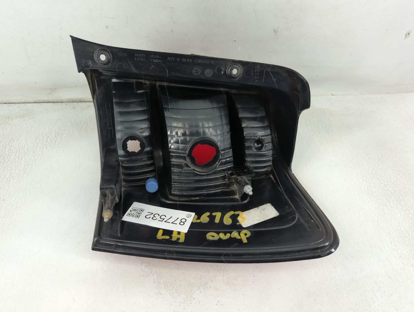 2008-2012 Ford Escape Tail Light Assembly Driver Left OEM P/N:8L84-13B505-A Fits Fits 2008 2009 2010 2011 2012 OEM Used Auto Parts - Oemusedautoparts1.com