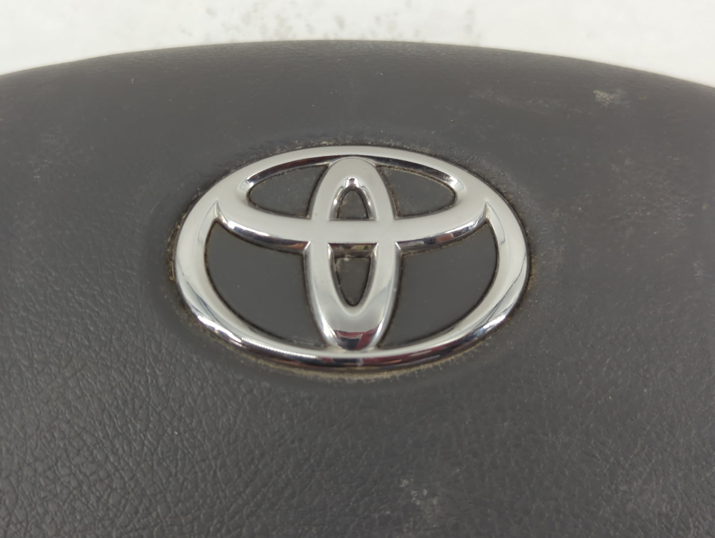 2007-2011 Toyota Camry Air Bag Driver Left Steering Wheel Mounted Fits Fits 2007 2008 2009 2010 2011 OEM Used Auto Parts - Oemusedautoparts1.com