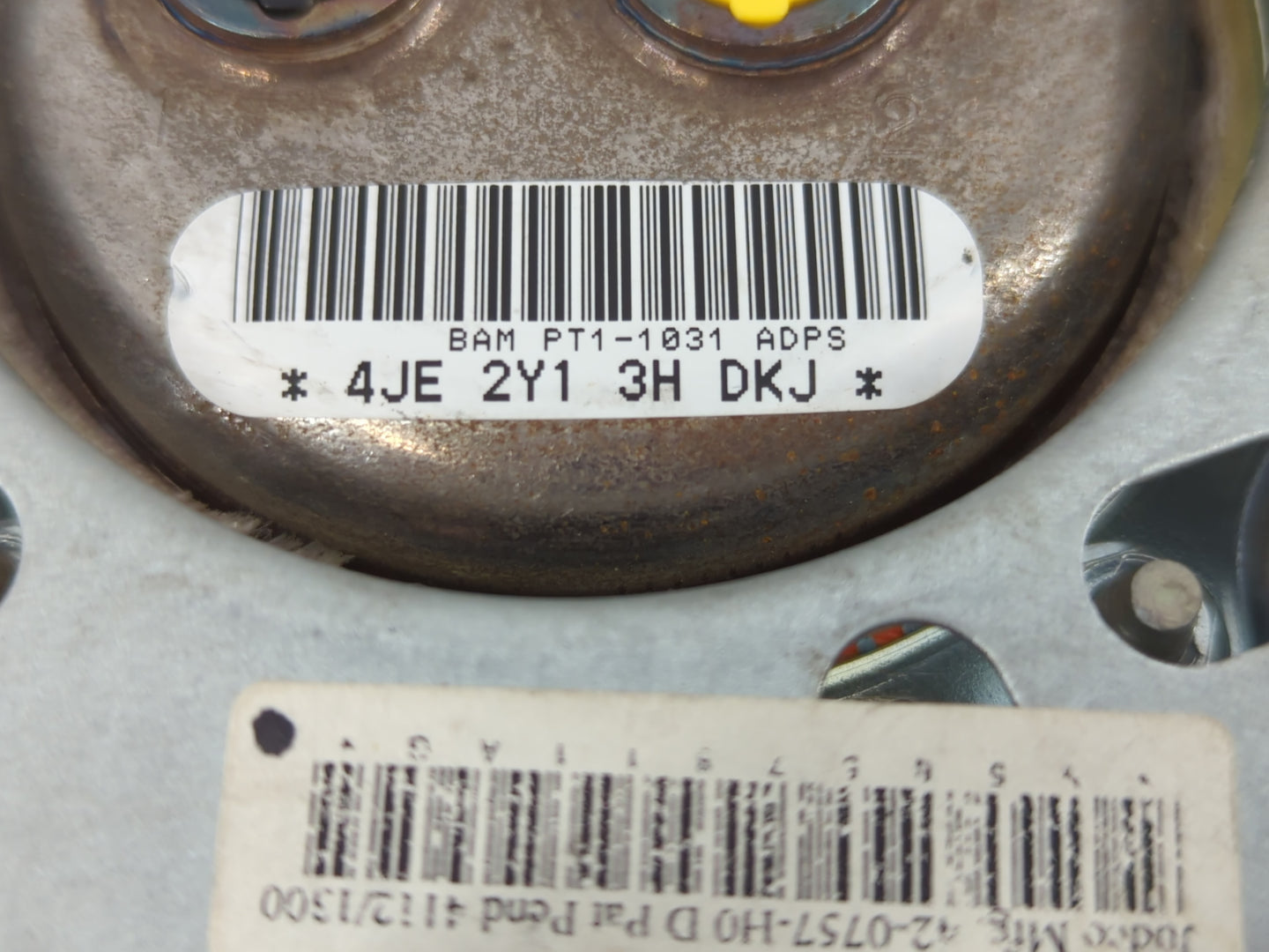 2013-2019 Dodge Journey Air Bag Driver Left Steering Wheel Mounted Fits Fits 2013 2014 2015 2016 2017 2018 2019 OEM Used Auto Parts - Oemusedautoparts1.com