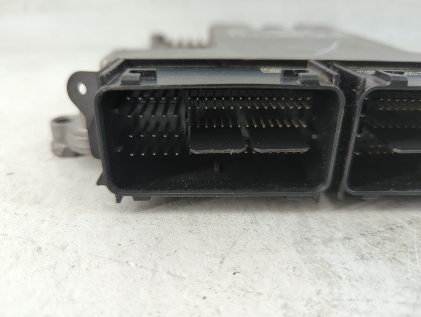 2020 Ford Fusion PCM Engine Control Computer ECU ECM PCU OEM P/N:0 261 S22 318 GS7A-12B684-BEA, KS7A-12A650-BCA Fits OEM Used Auto Parts