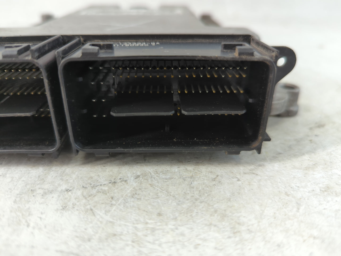 2020 Ford Fusion PCM Engine Control Computer ECU ECM PCU OEM P/N:0 261 S22 318 GS7A-12B684-BEA, KS7A-12A650-BCA Fits OEM Used Auto Parts