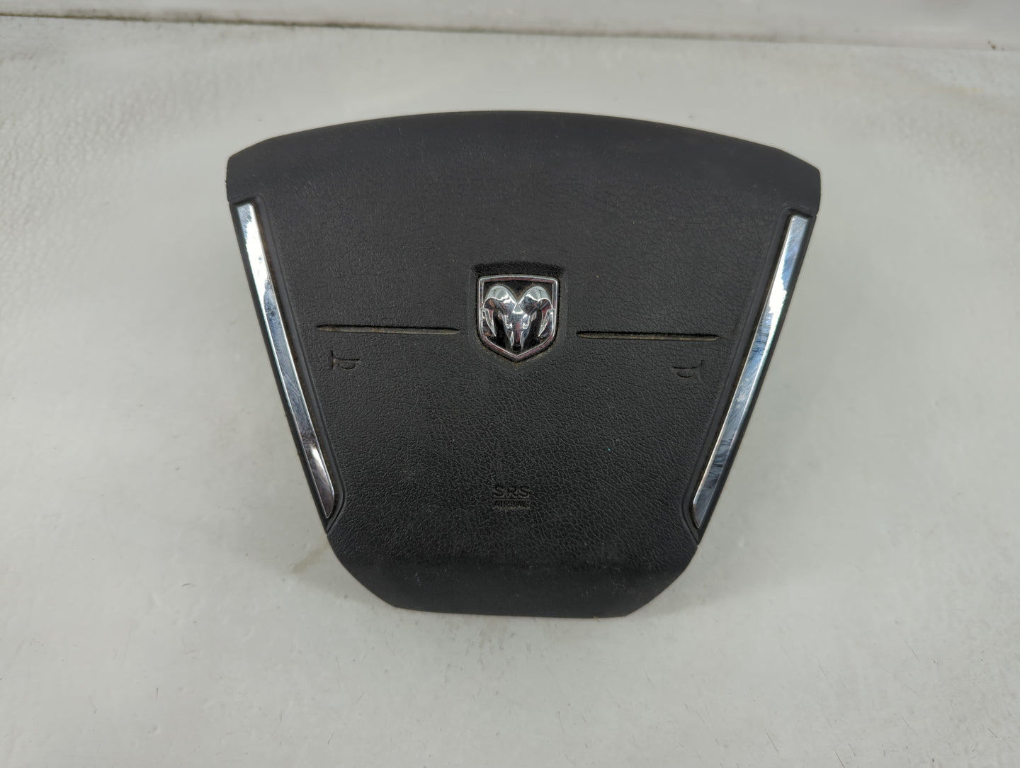 2010-2012 Dodge Caliber Air Bag Driver Left Steering Wheel Mounted Fits Fits 2010 2011 2012 OEM Used Auto Parts - Oemusedautoparts1.com