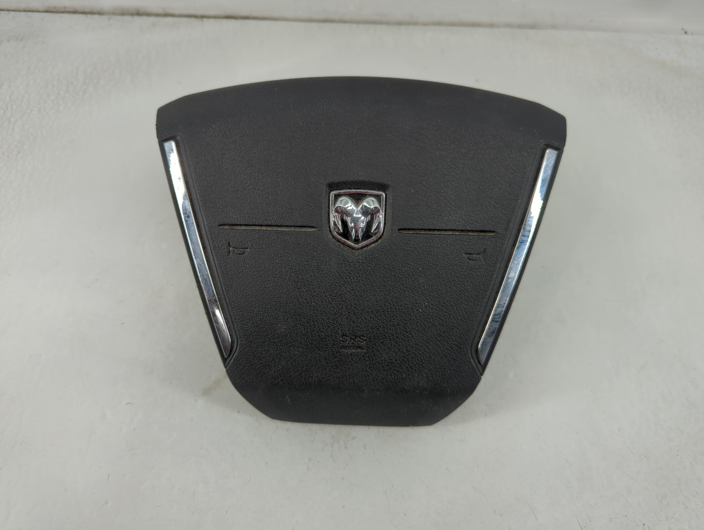 2010-2012 Dodge Caliber Air Bag Driver Left Steering Wheel Mounted Fits Fits 2010 2011 2012 OEM Used Auto Parts - Oemusedautoparts1.com