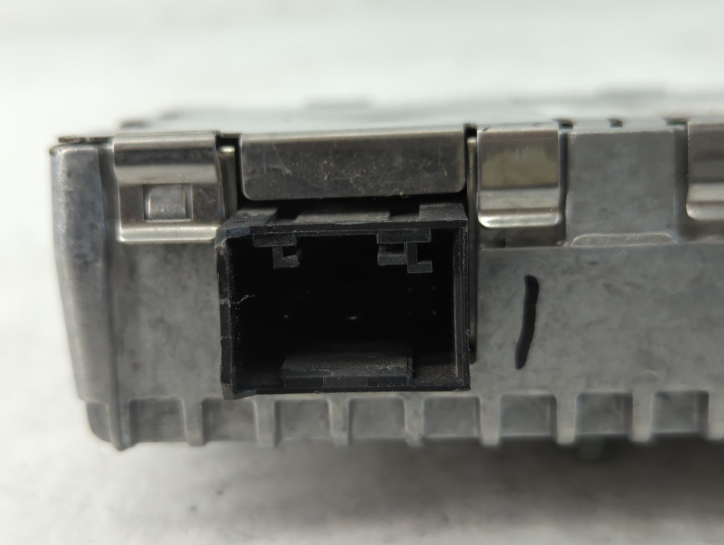 2013 Mercedes-Benz E350 PCM Engine Control Computer ECU ECM PCU OEM P/N:A 212 870 64 89 Fits OEM Used Auto Parts - Oemusedautoparts1.com