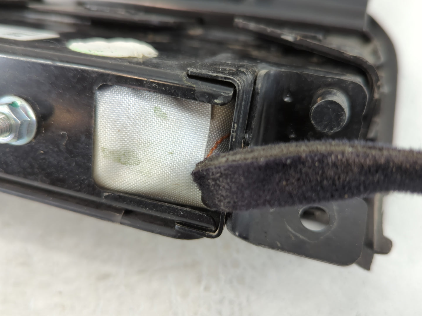 2011-2012 Chevrolet Cruze Air Bag Driver Left Knee OEM P/N:95483074 Fits Fits 2011 2012 OEM Used Auto Parts - Oemusedautoparts1.com