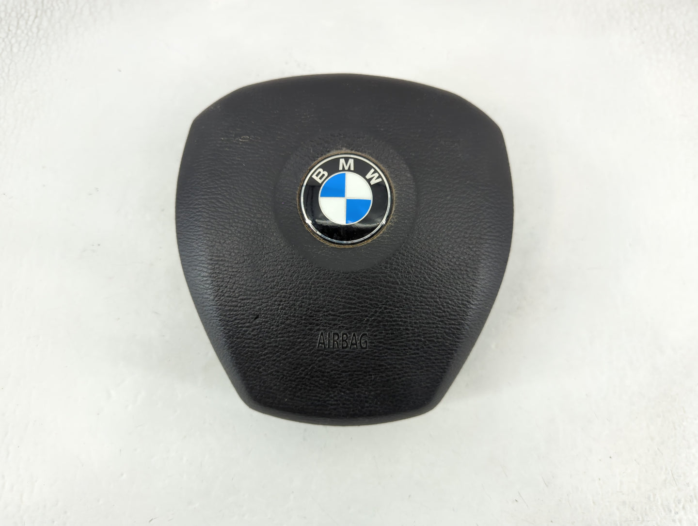 2007-2013 Bmw X5 Air Bag Driver Left Steering Wheel Mounted Fits Fits 2007 2008 2009 2010 2011 2012 2013 OEM Used Auto Parts - Oemusedautoparts1.com