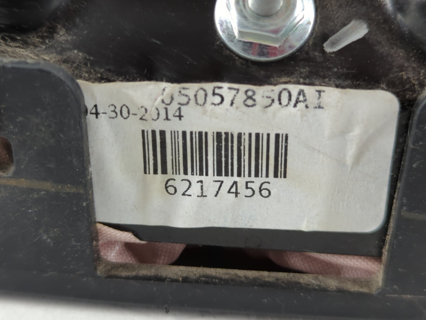 2014-2016 Chrysler Town & Country Air Bag Driver Left Knee OEM P/N:05057850AI Fits Fits 2014 2015 2016 2017 2018 OEM Used Auto Parts - Oemusedautoparts1.com