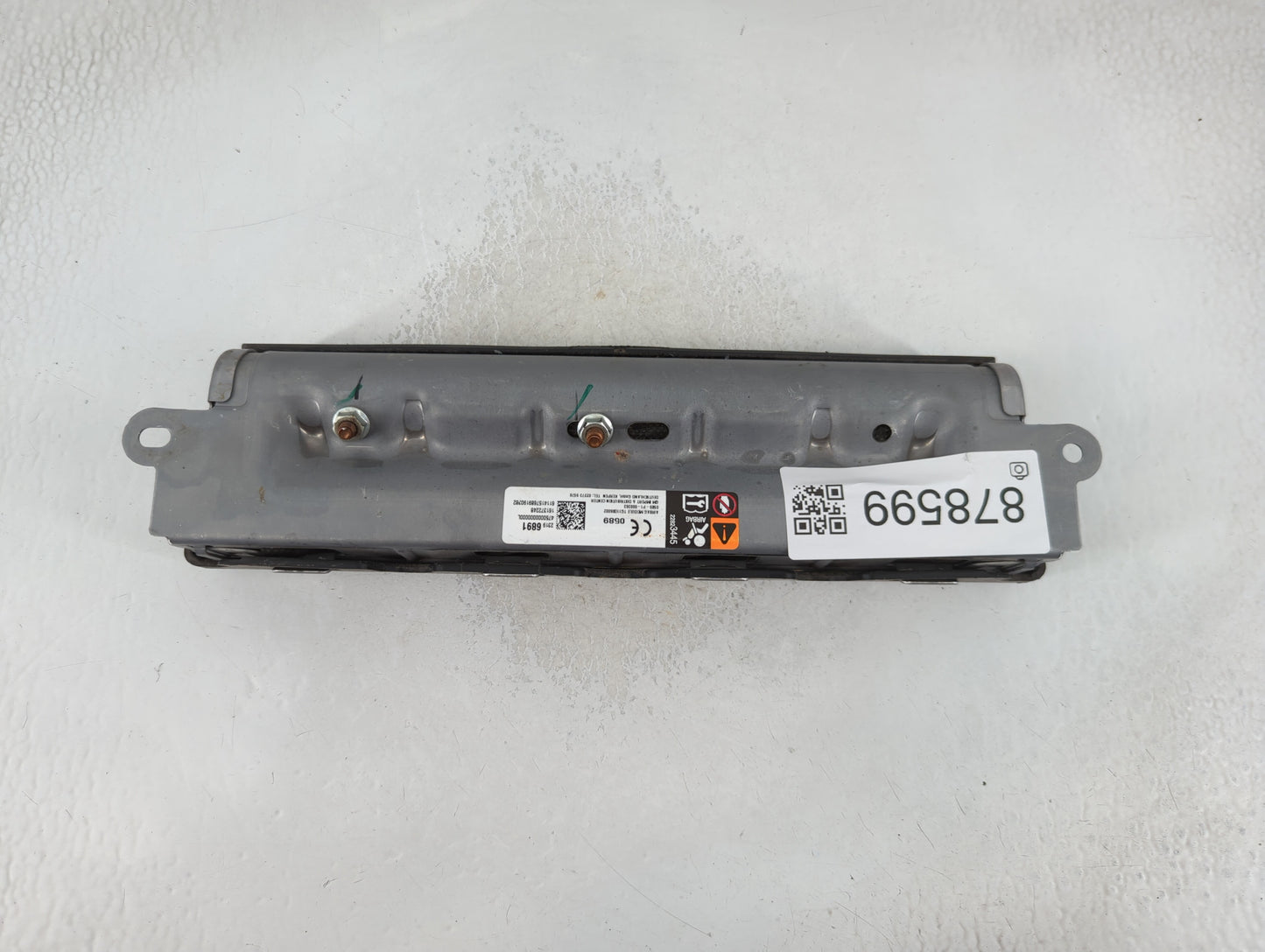 2014-2016 Chevrolet Impala Air Bag Driver Left Knee OEM P/N:23196891 Fits Fits 2014 2015 2016 OEM Used Auto Parts - Oemusedautoparts1.com