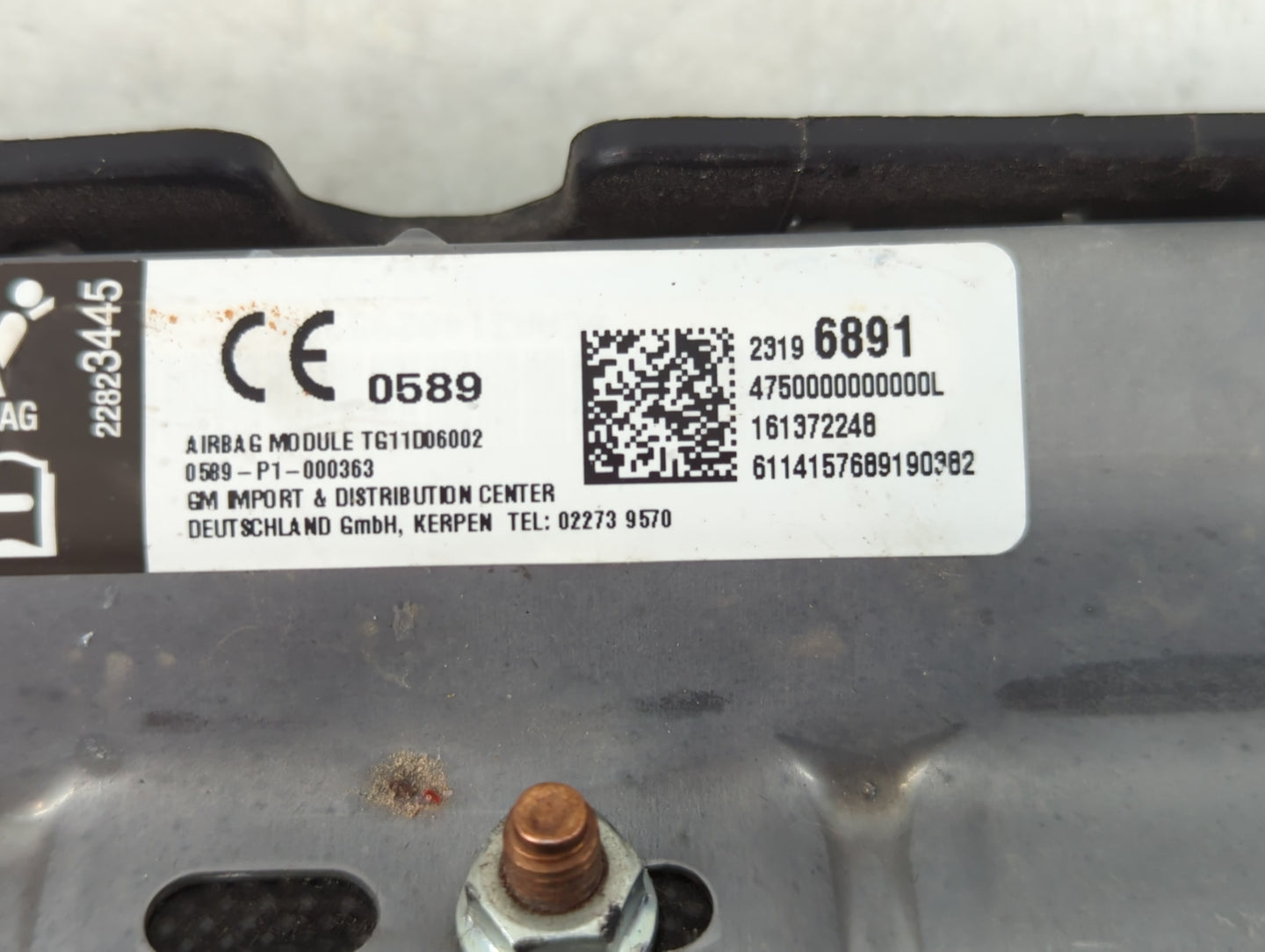 2014-2016 Chevrolet Impala Air Bag Driver Left Knee OEM P/N:23196891 Fits Fits 2014 2015 2016 OEM Used Auto Parts - Oemusedautoparts1.com