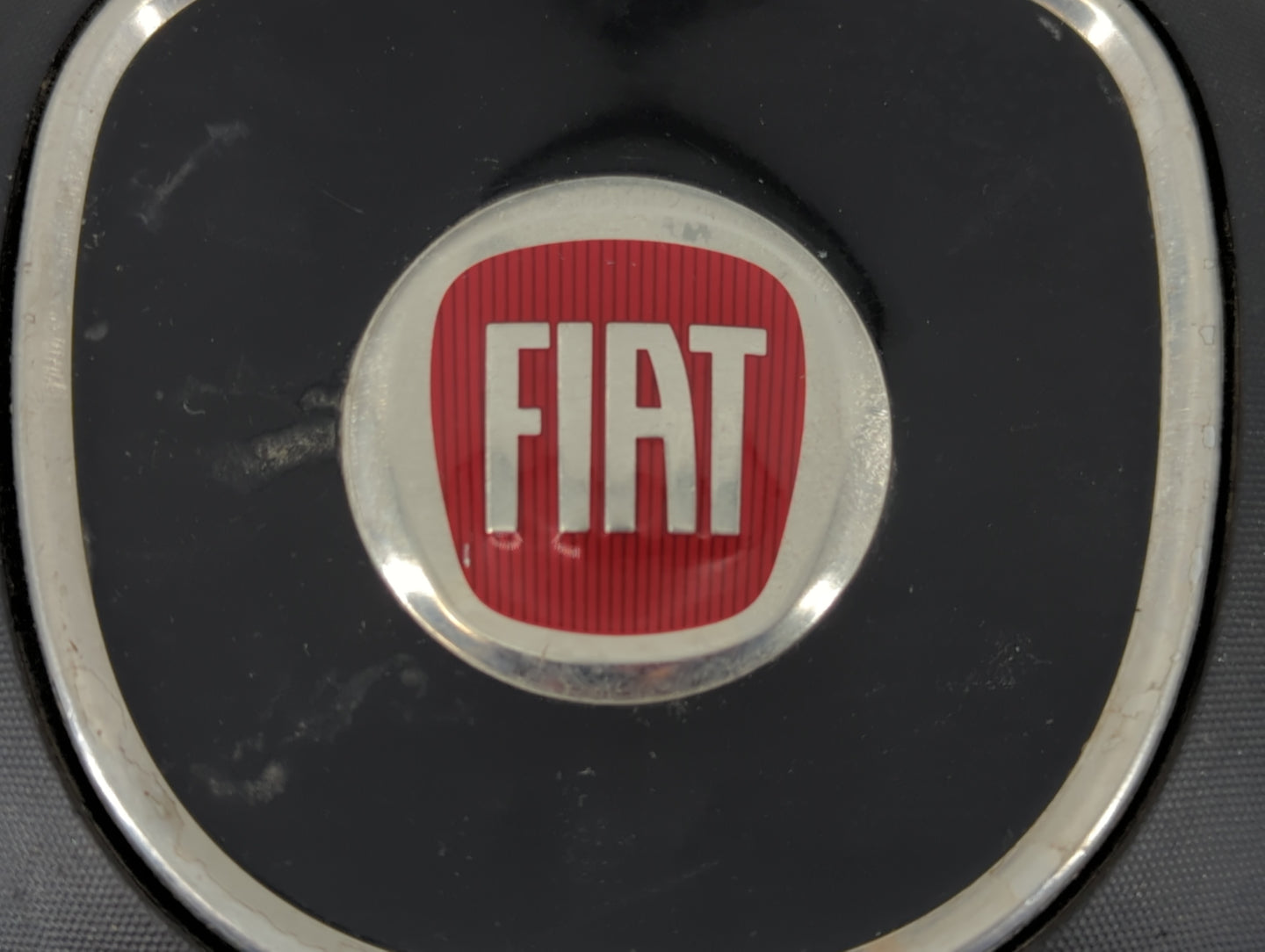 2014 Fiat 500 Air Bag Driver Left Steering Wheel Mounted Fits OEM Used Auto Parts - Oemusedautoparts1.com