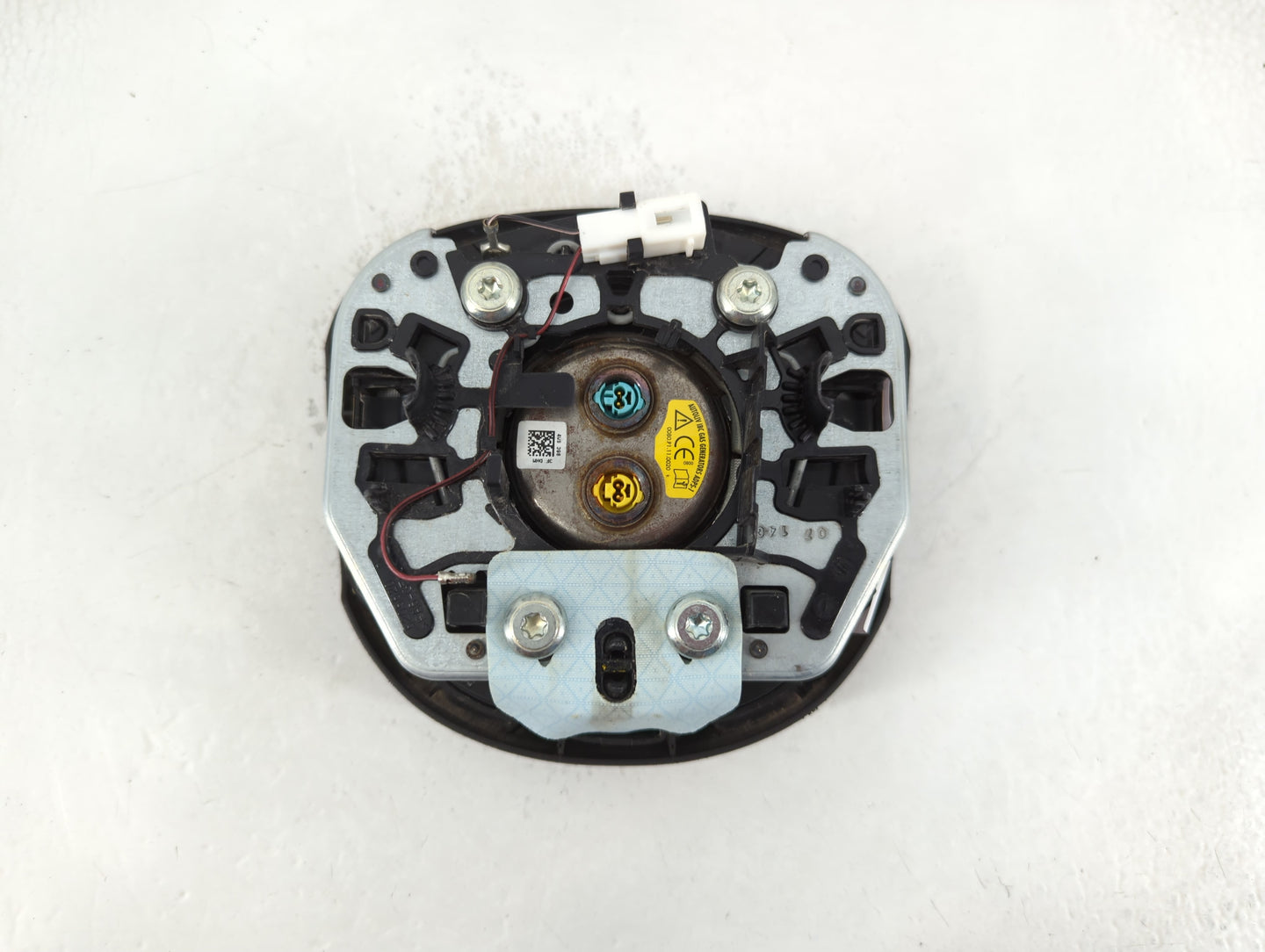2014 Fiat 500 Air Bag Driver Left Steering Wheel Mounted Fits OEM Used Auto Parts - Oemusedautoparts1.com