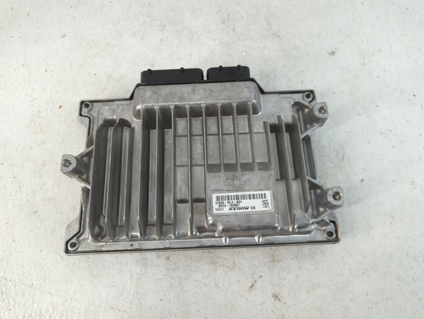 2021 Honda Passport PCM Engine Control Computer ECU ECM PCU OEM P/N:K523-103957 37820-RLV-B31 Fits OEM Used Auto Parts