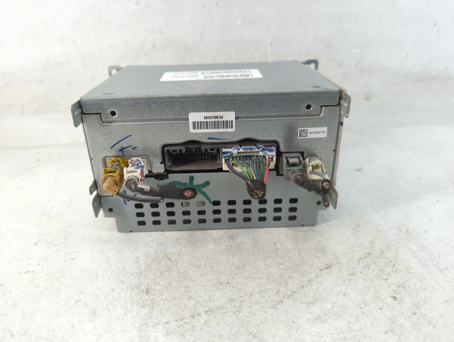 2013 Dodge Journey Radio AM FM Cd Player Receiver Replacement P/N:P05091919AB Fits OEM Used Auto Parts - Oemusedautoparts1.com