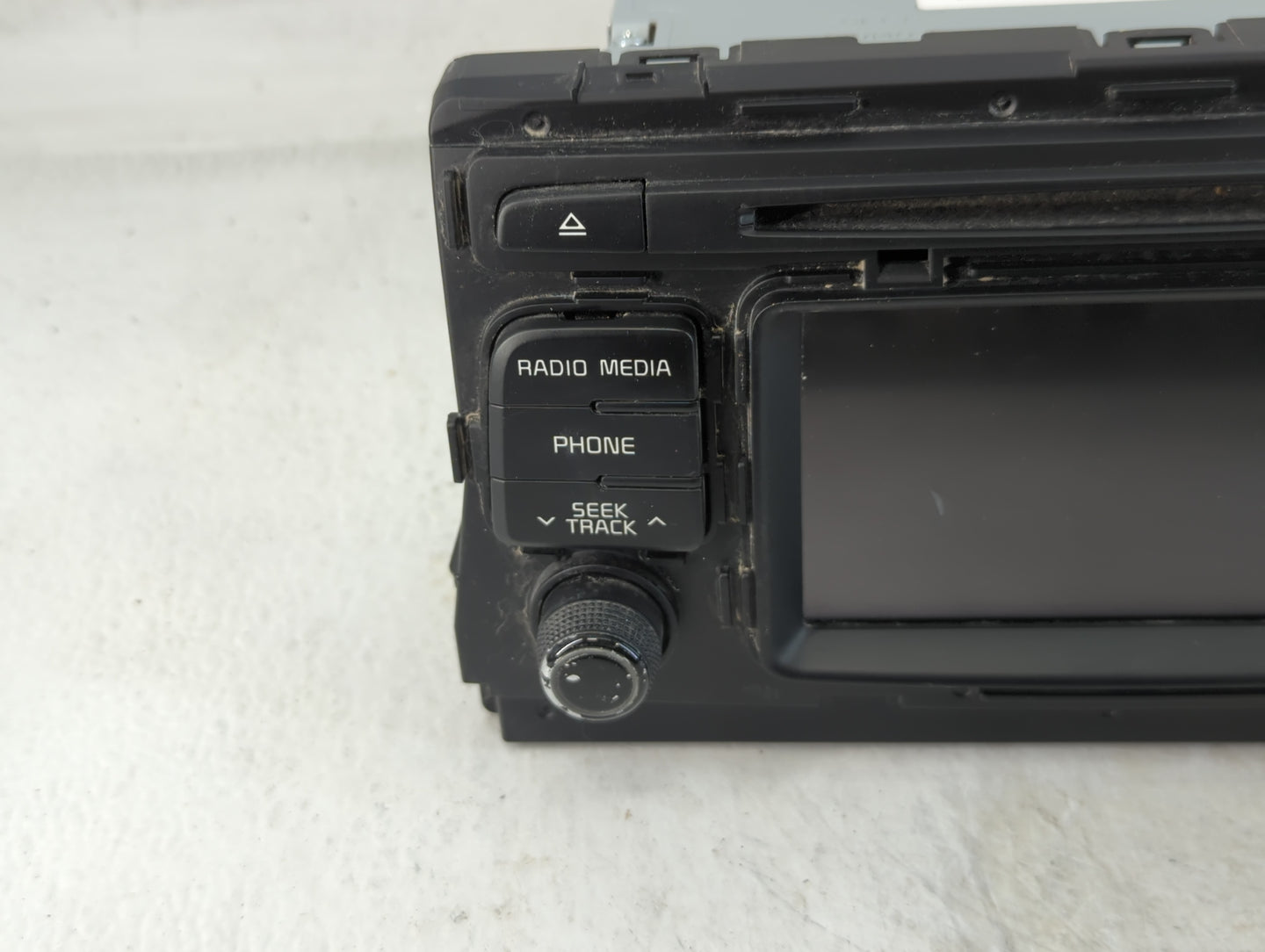 2016-2018 Kia Optima Radio AM FM Cd Player Receiver Replacement P/N:96180-D5100WK Fits Fits 2016 2017 2018 OEM Used Auto Parts - Oemusedautoparts1.com