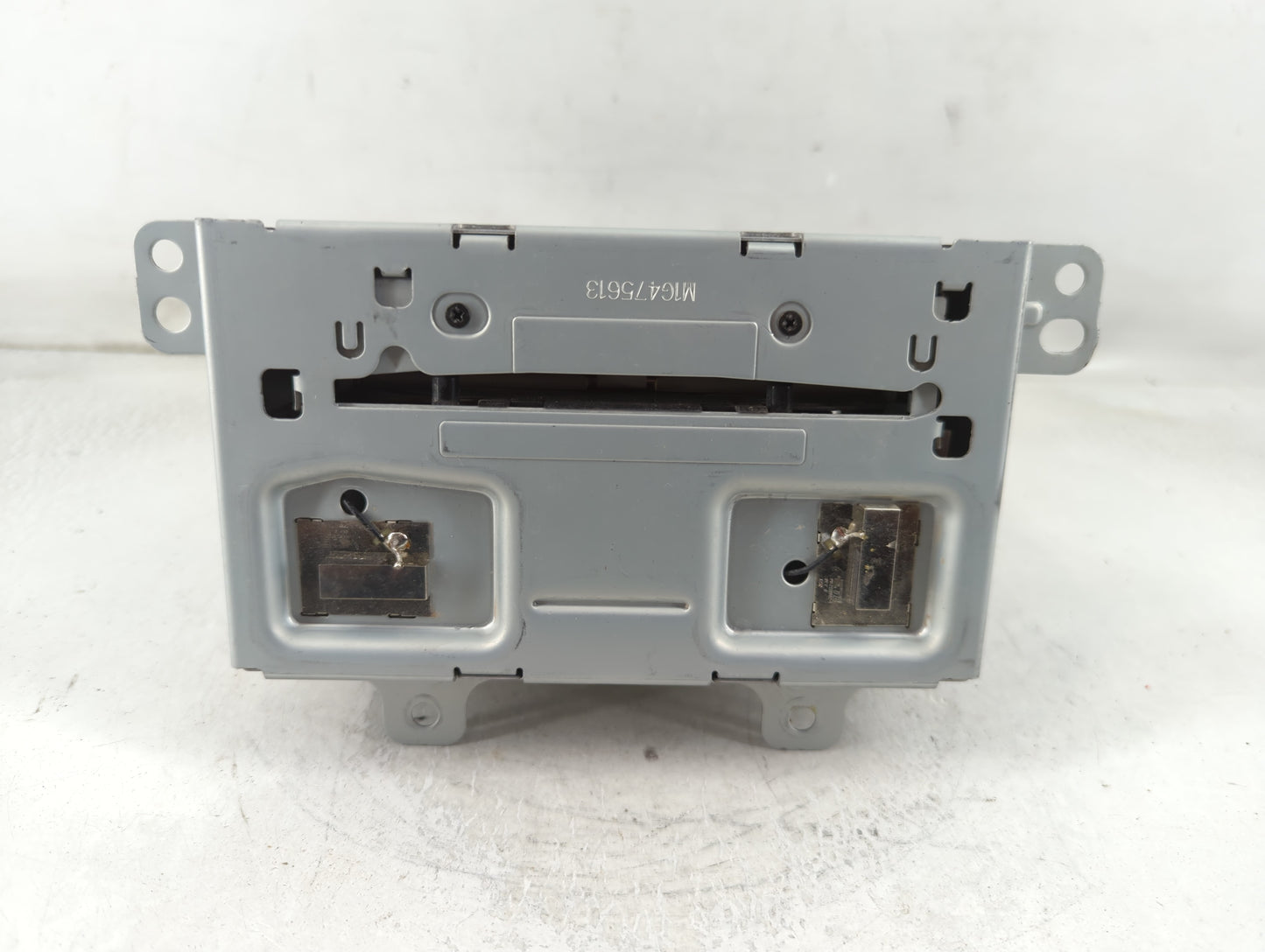 2013-2014 Buick Encore Radio AM FM Cd Player Receiver Replacement P/N:95298147 Fits Fits 2013 2014 OEM Used Auto Parts - Oemusedautoparts1.com