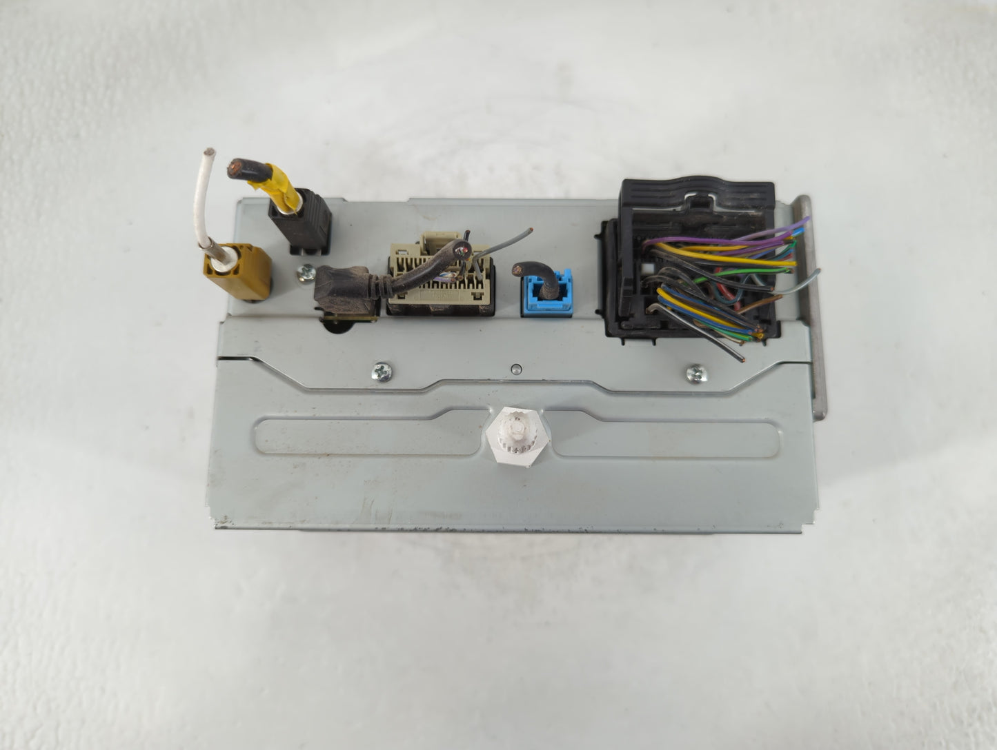 2013-2014 Buick Encore Radio AM FM Cd Player Receiver Replacement P/N:95298147 Fits Fits 2013 2014 OEM Used Auto Parts - Oemusedautoparts1.com