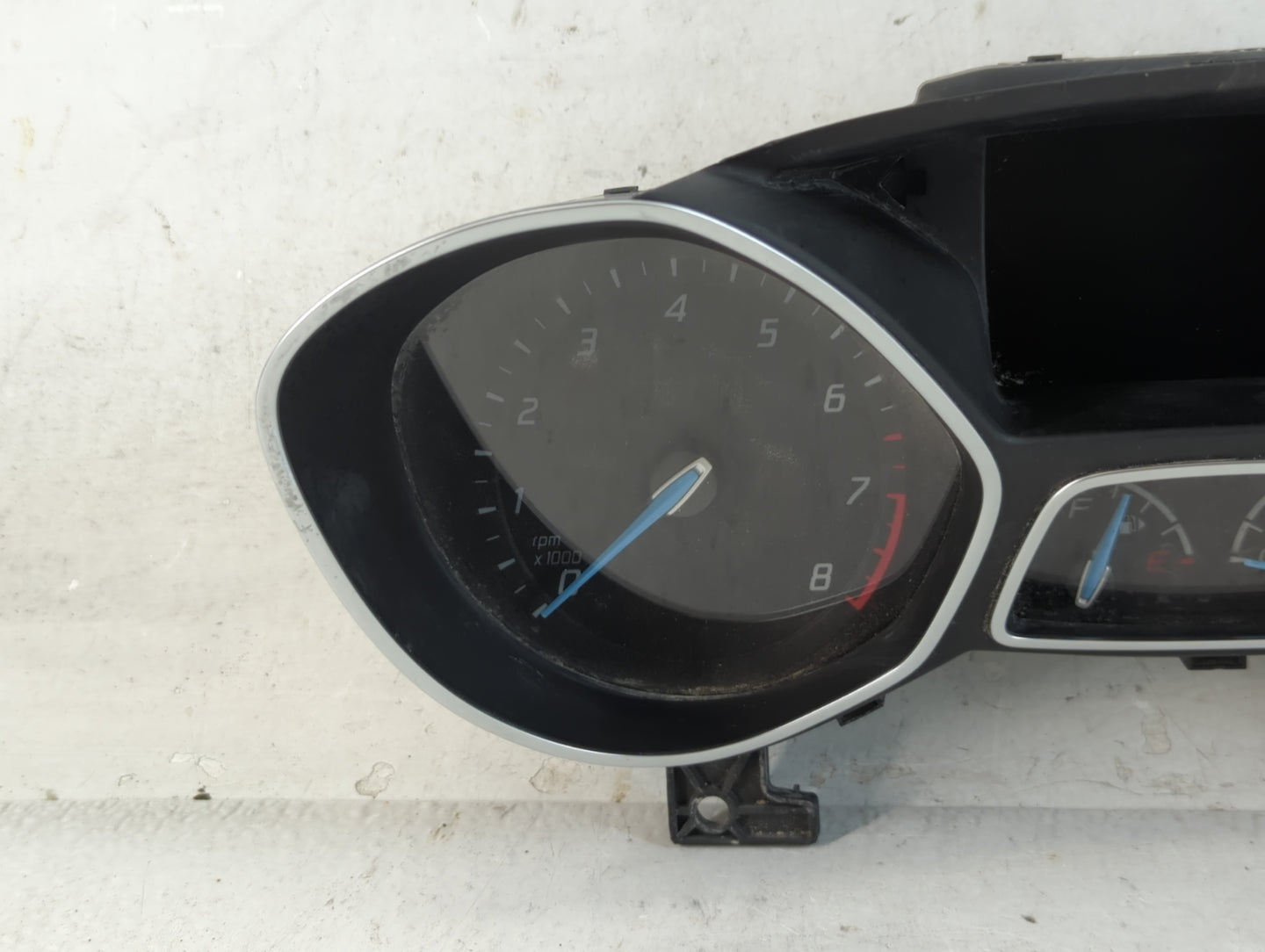 2013-2014 Ford Focus Instrument Cluster Speedometer Gauges P/N:CM5T-10849-CTG Fits Fits 2013 2014 OEM Used Auto Parts - Oemusedautoparts1.com