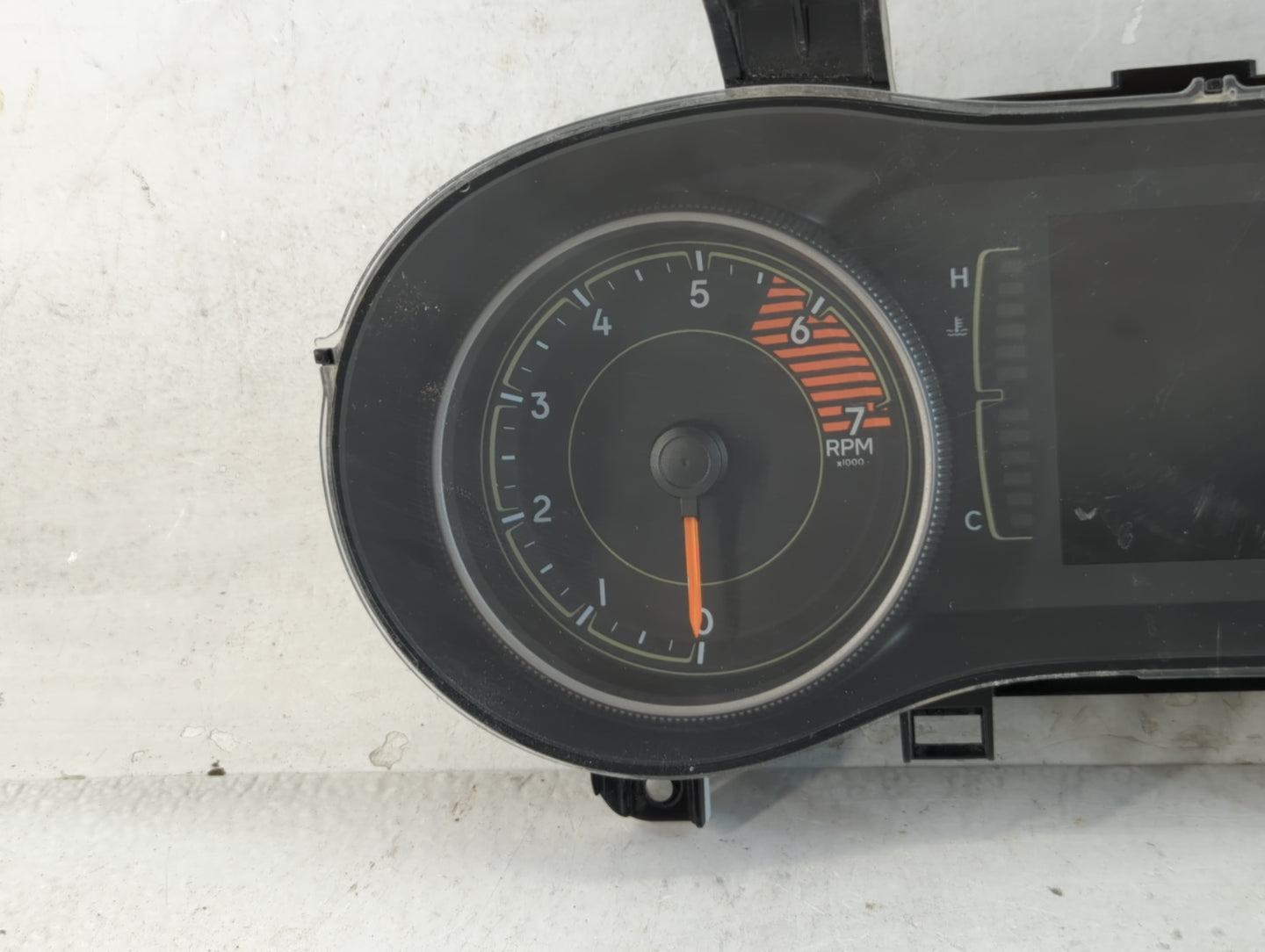 2015-2016 Volkswagen Jetta Instrument Cluster Speedometer Gauges P/N:P68379592AF Fits Fits 2015 2016 OEM Used Auto Parts - Oemusedautoparts1.com