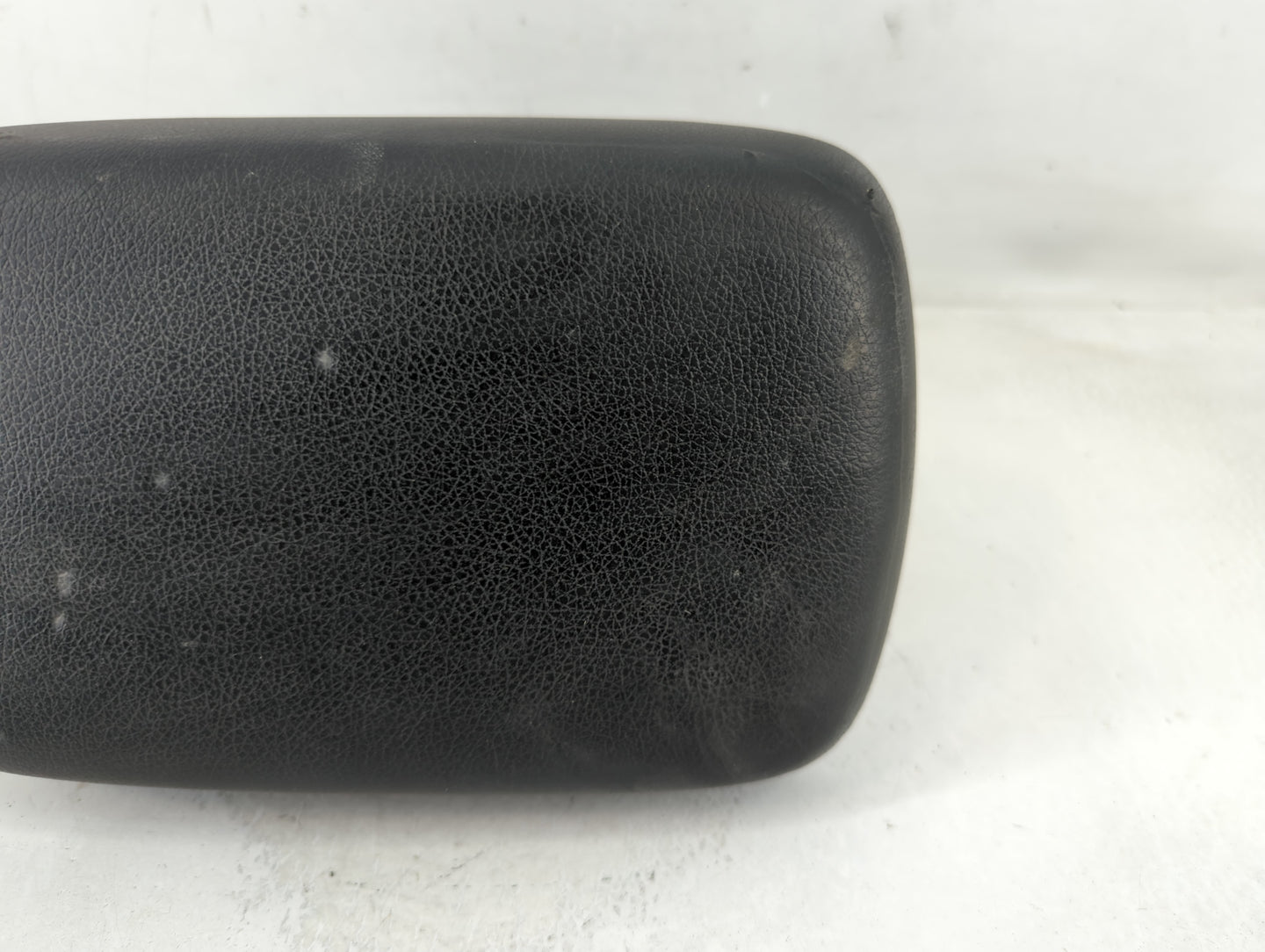 2012-2016 Subaru Impreza Center Console Armrest Cover Lid Fits Fits 2012 2013 2014 2015 2016 OEM Used Auto Parts - Oemusedautoparts1.com