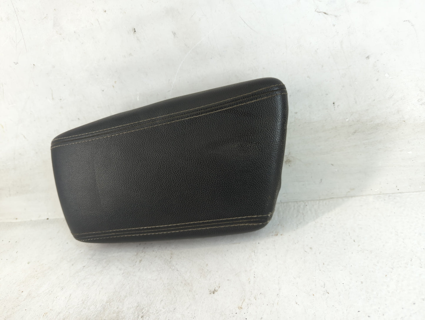 2019 Kia Niro Center Console Armrest Cover Lid Fits OEM Used Auto Parts