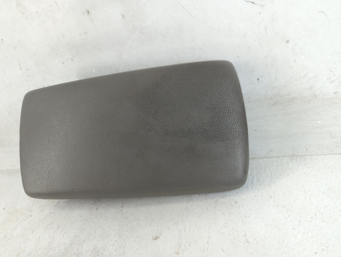 2014-2017 Hyundai Elantra Center Console Armrest Cover Lid Fits Fits 2014 2015 2016 2017 OEM Used Auto Parts - Oemusedautoparts1.com