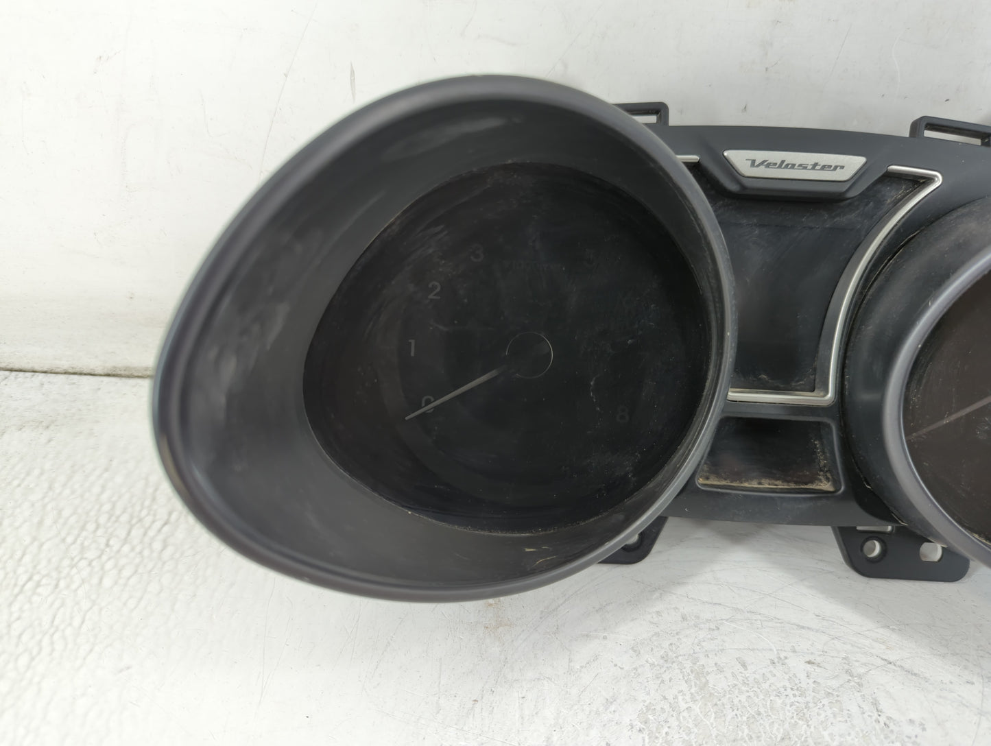 2012-2015 Hyundai Veloster Instrument Cluster Speedometer Gauges P/N:322850 94011-2V331PD5 Fits Fits 2012 2013 2014 2015 OEM Used Auto Parts - Oemusedautoparts1.com