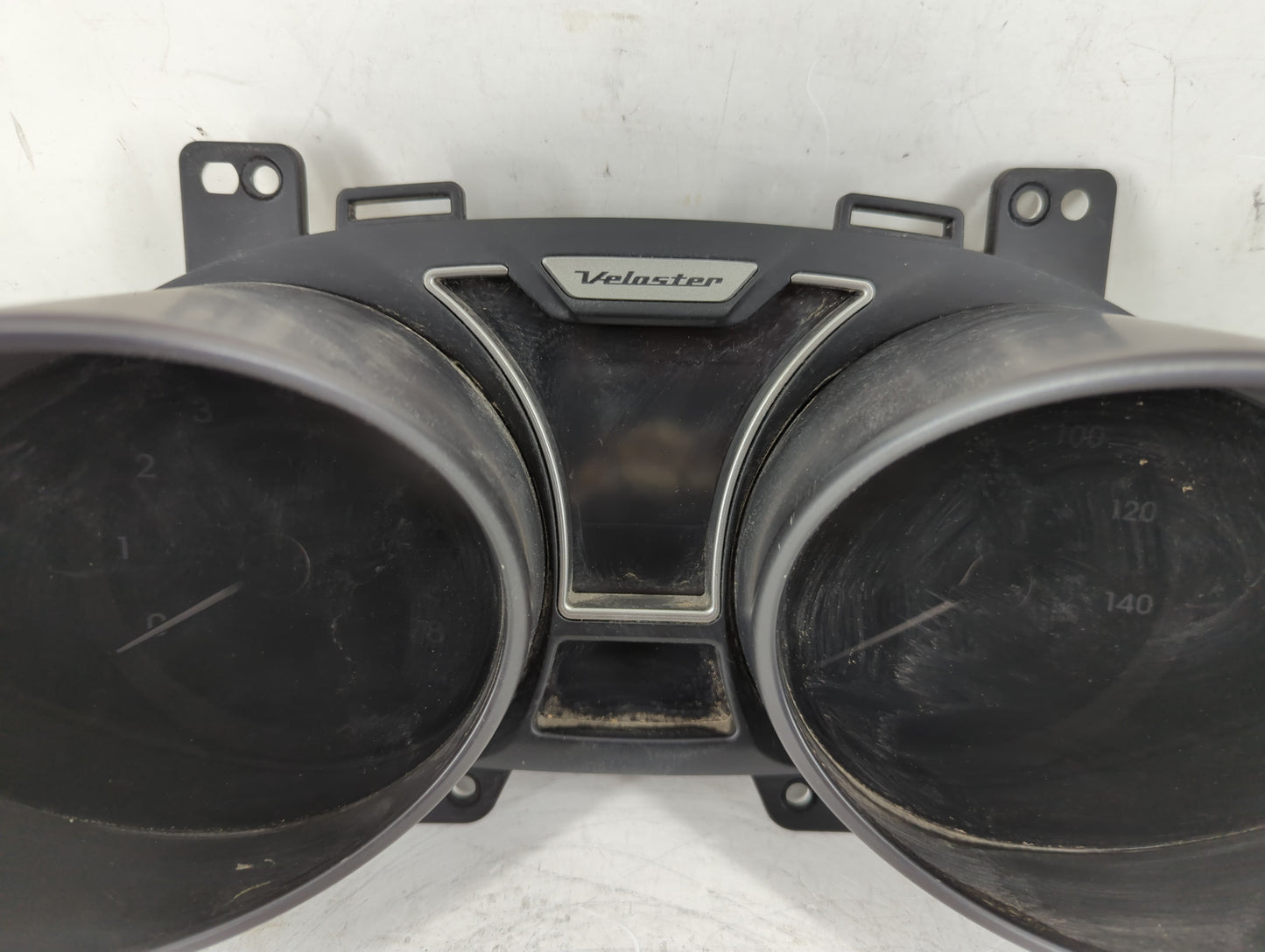 2012-2015 Hyundai Veloster Instrument Cluster Speedometer Gauges P/N:322850 94011-2V331PD5 Fits Fits 2012 2013 2014 2015 OEM Used Auto Parts - Oemusedautoparts1.com
