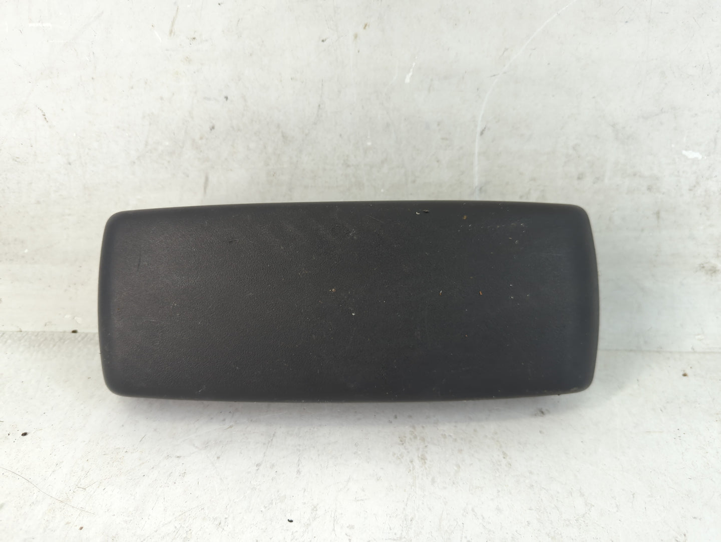 2010 Scion Xb Center Console Armrest Cover Lid Fits OEM Used Auto Parts - Oemusedautoparts1.com