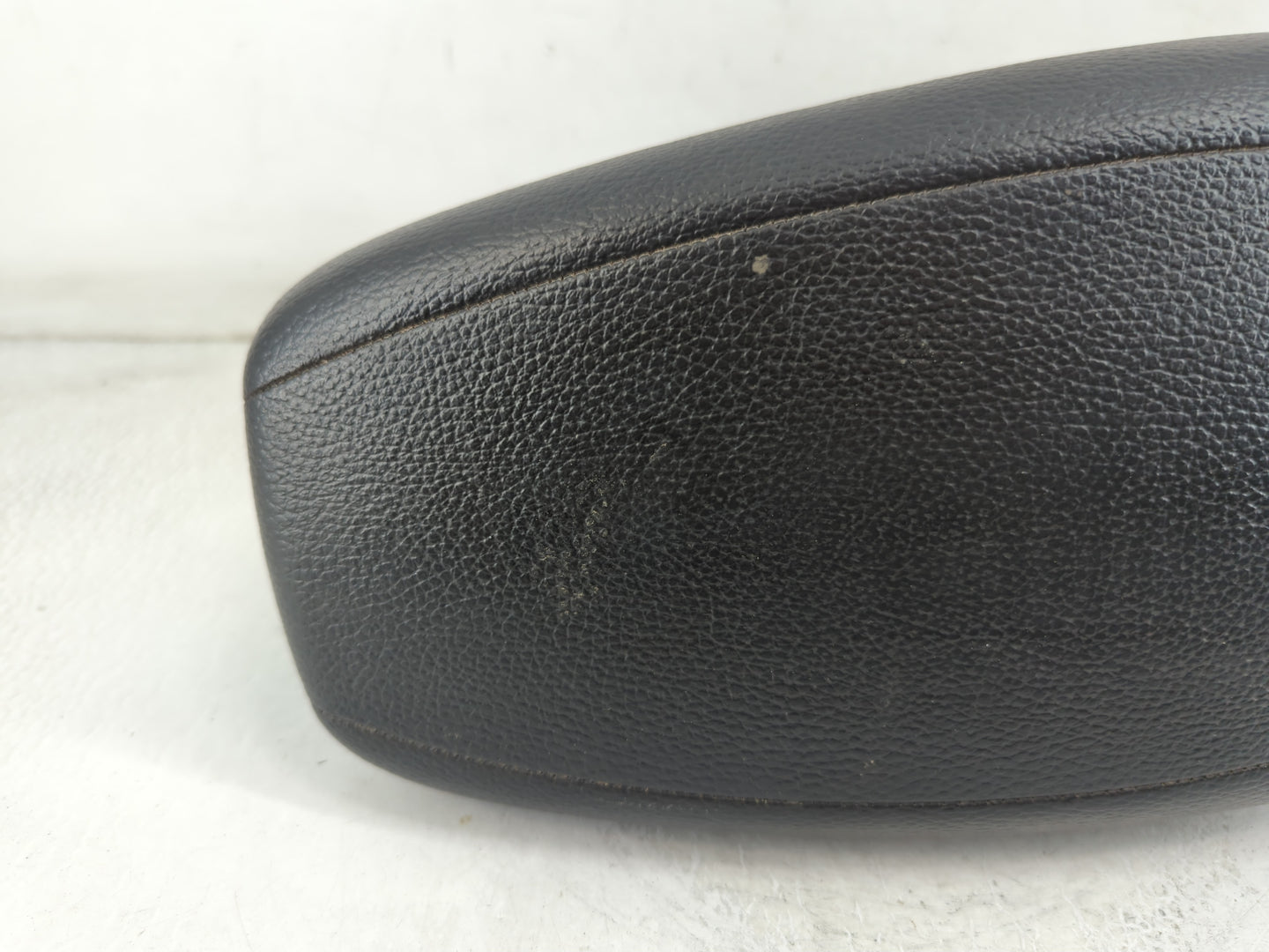 2015-2017 Hyundai Veloster Center Console Armrest Cover Lid Fits Fits 2015 2016 2017 OEM Used Auto Parts - Oemusedautoparts1.com
