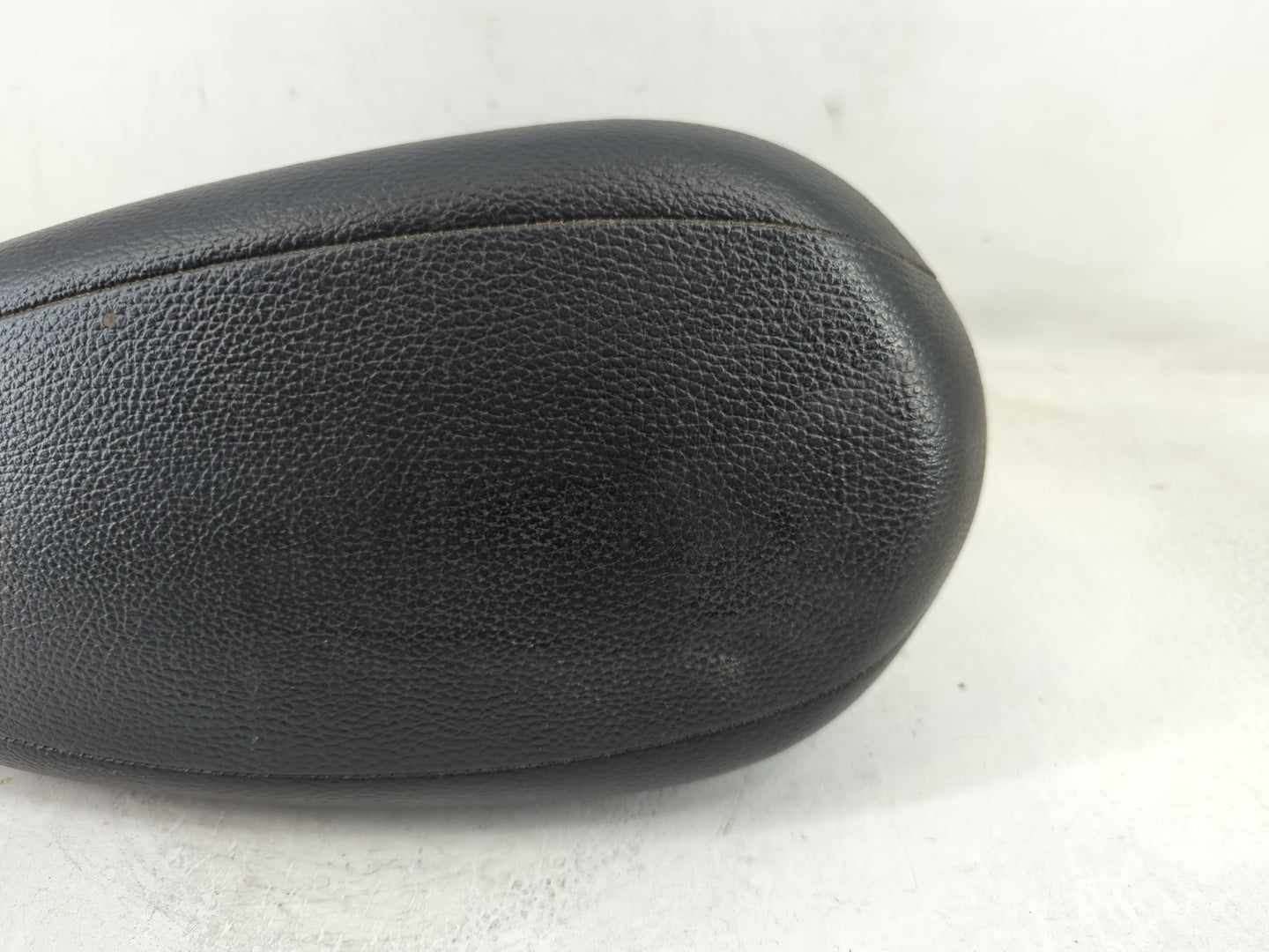 2015-2017 Hyundai Veloster Center Console Armrest Cover Lid Fits Fits 2015 2016 2017 OEM Used Auto Parts - Oemusedautoparts1.com