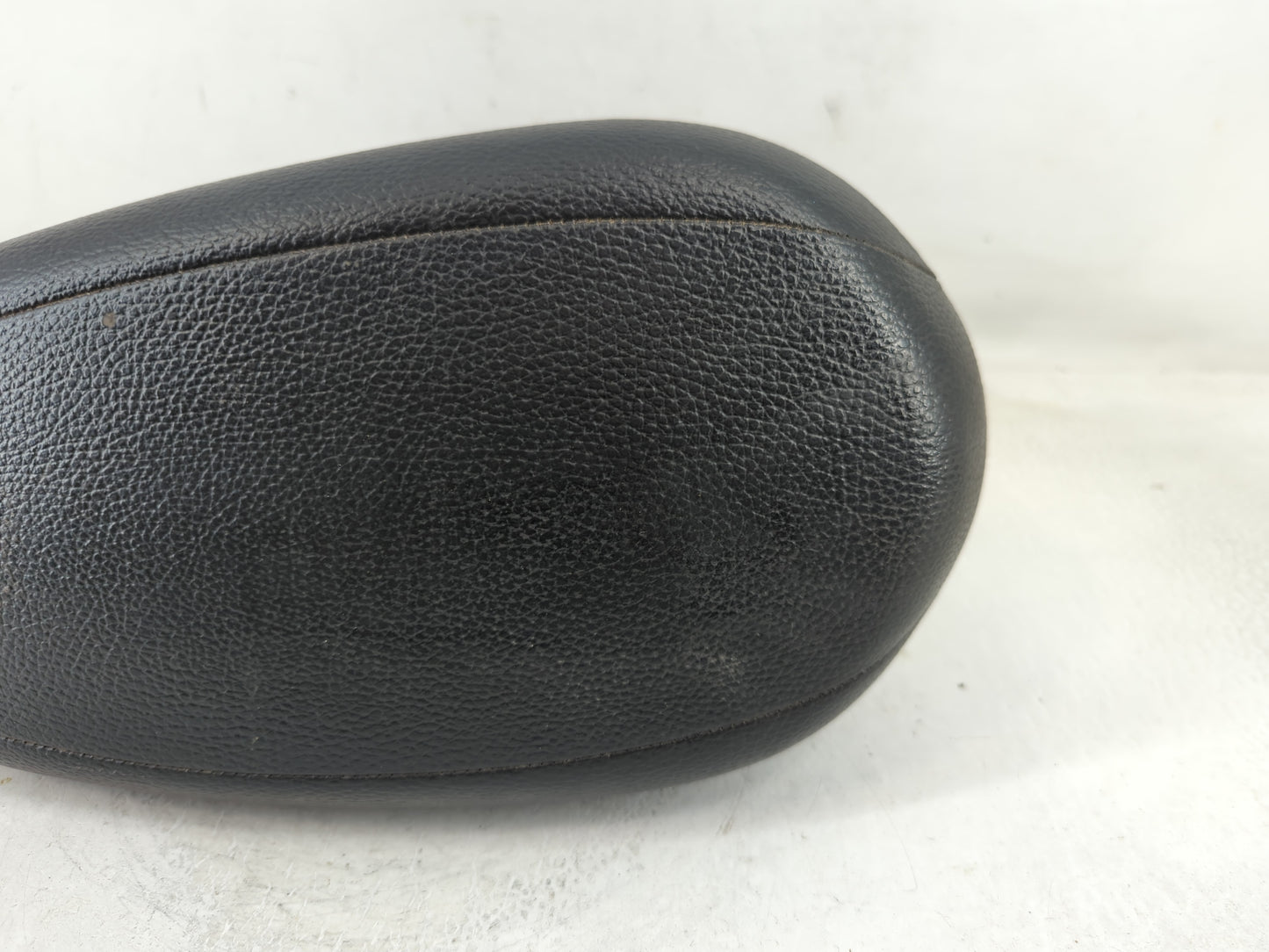 2015-2017 Hyundai Veloster Center Console Armrest Cover Lid Fits Fits 2015 2016 2017 OEM Used Auto Parts - Oemusedautoparts1.com