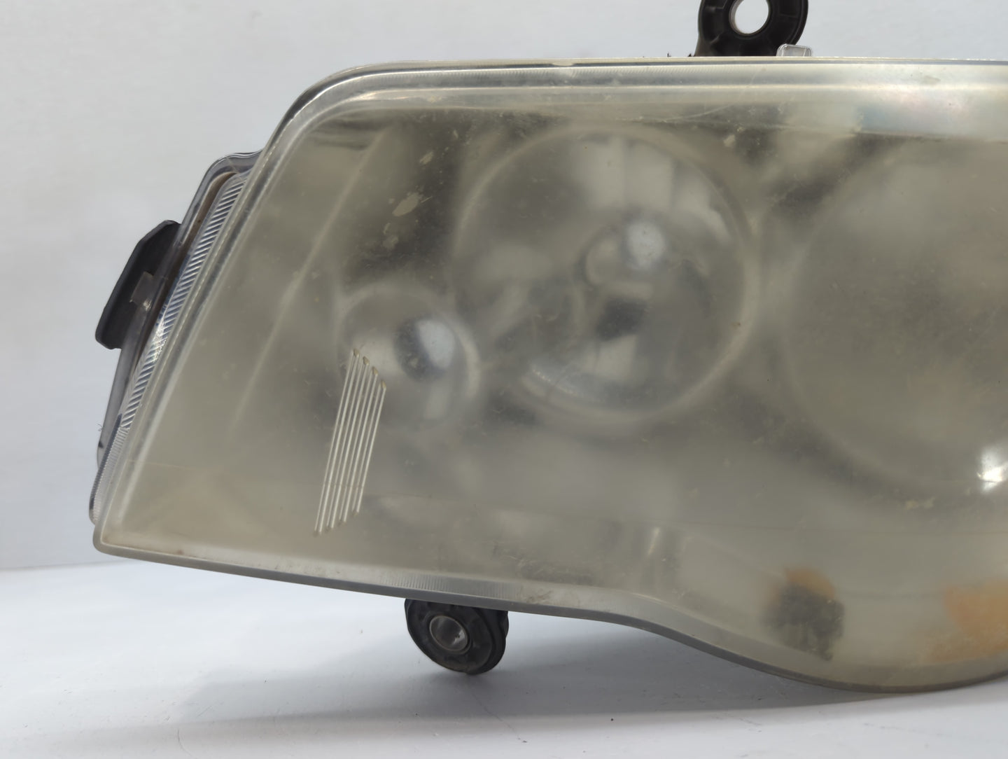Dodge Caravan Driver Left Oem Head Light Headlight Lamp - Oemusedautoparts1.com