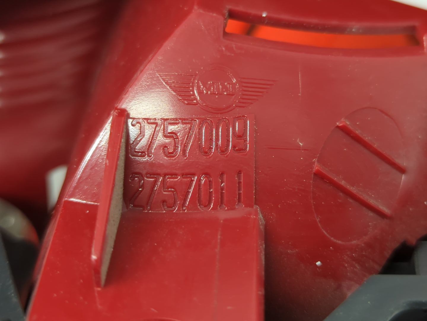 2010 Mini Cooper Tail Light Assembly Driver Left OEM P/N:2757011 2757009 Fits OEM Used Auto Parts - Oemusedautoparts1.com