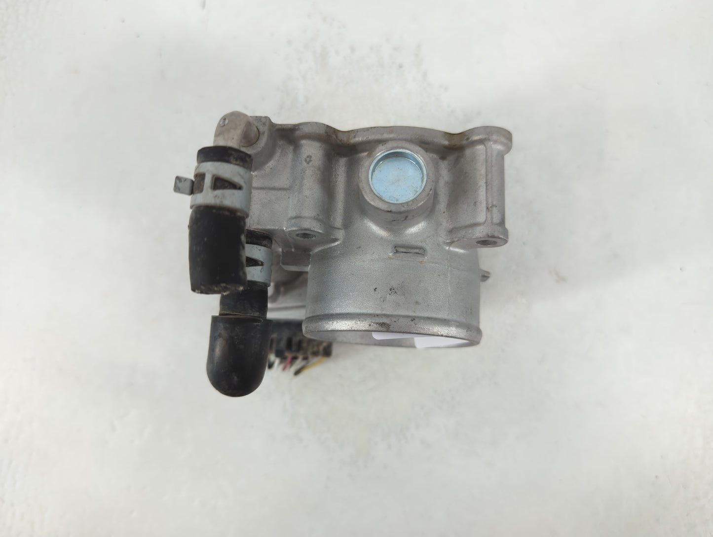 2012-2017 Toyota Camry Throttle Body P/N:22030-36020 Fits Fits 2012 2013 2014 2015 2016 2017 2018 2019 2020 2021 OEM Used Auto Parts - Oemusedautoparts1.com