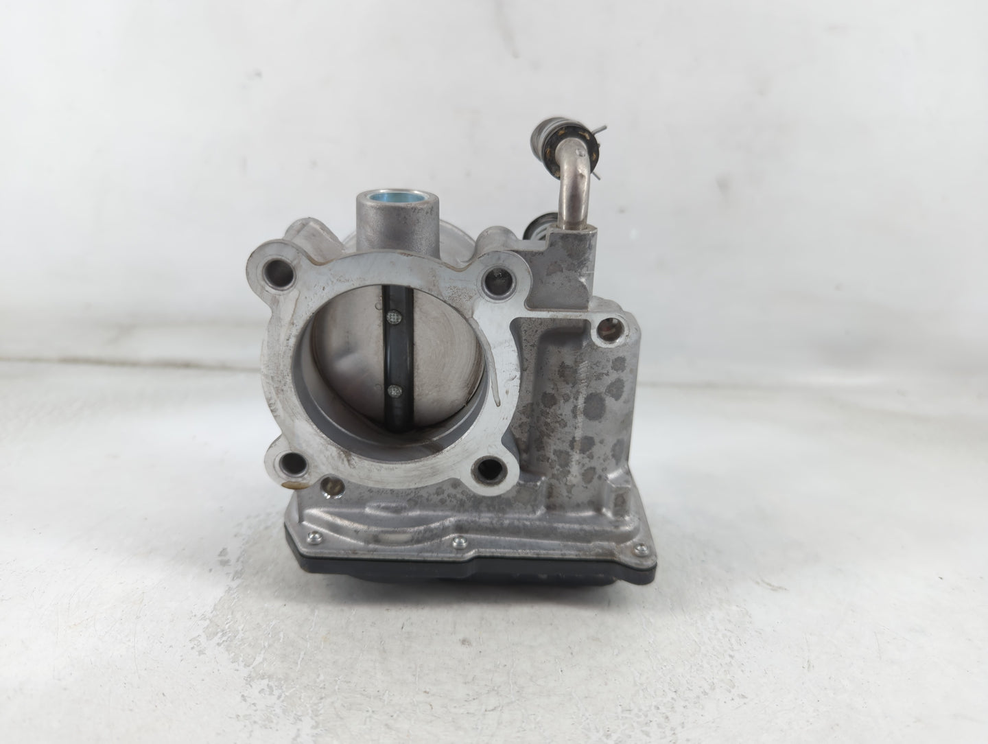 2012-2017 Toyota Camry Throttle Body P/N:22030-36020 Fits Fits 2012 2013 2014 2015 2016 2017 2018 2019 2020 2021 OEM Used Auto Parts - Oemusedautoparts1.com