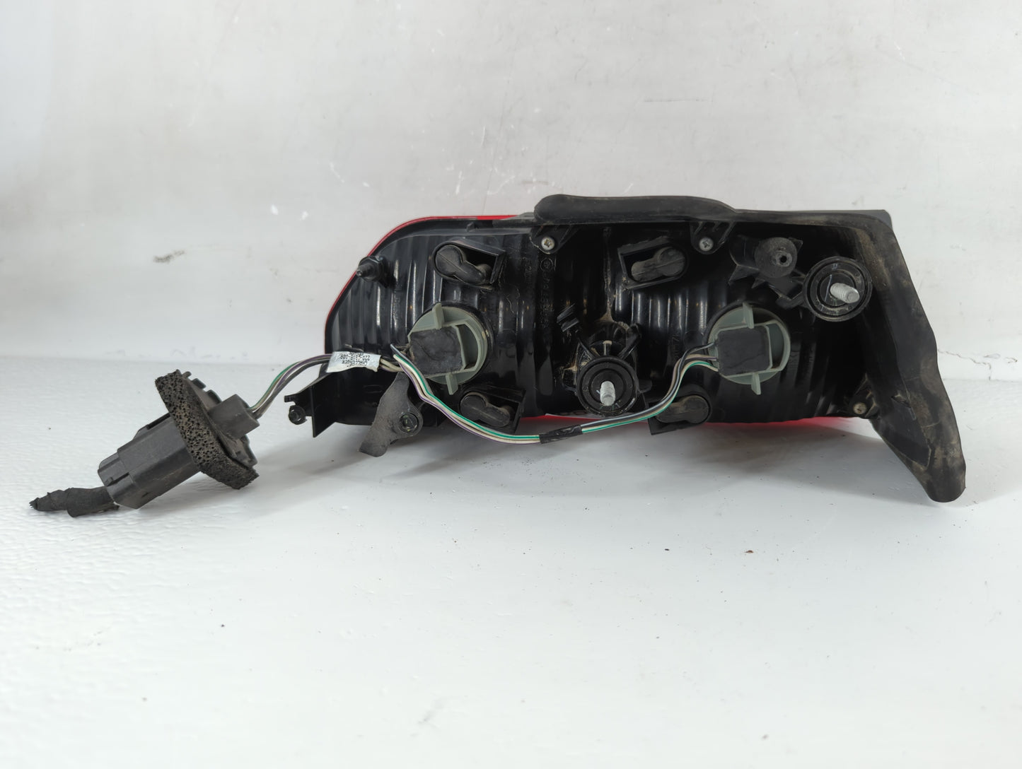 2008-2014 Dodge Challenger Tail Light Assembly Driver Left OEM P/N:05028780 Fits Fits 2008 2009 2010 2011 2012 2013 2014 OEM Used Auto Parts - Oemusedautoparts1.com